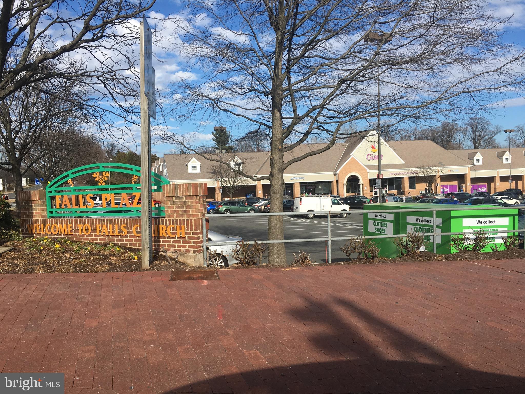 FALLS PLAZA - Residential