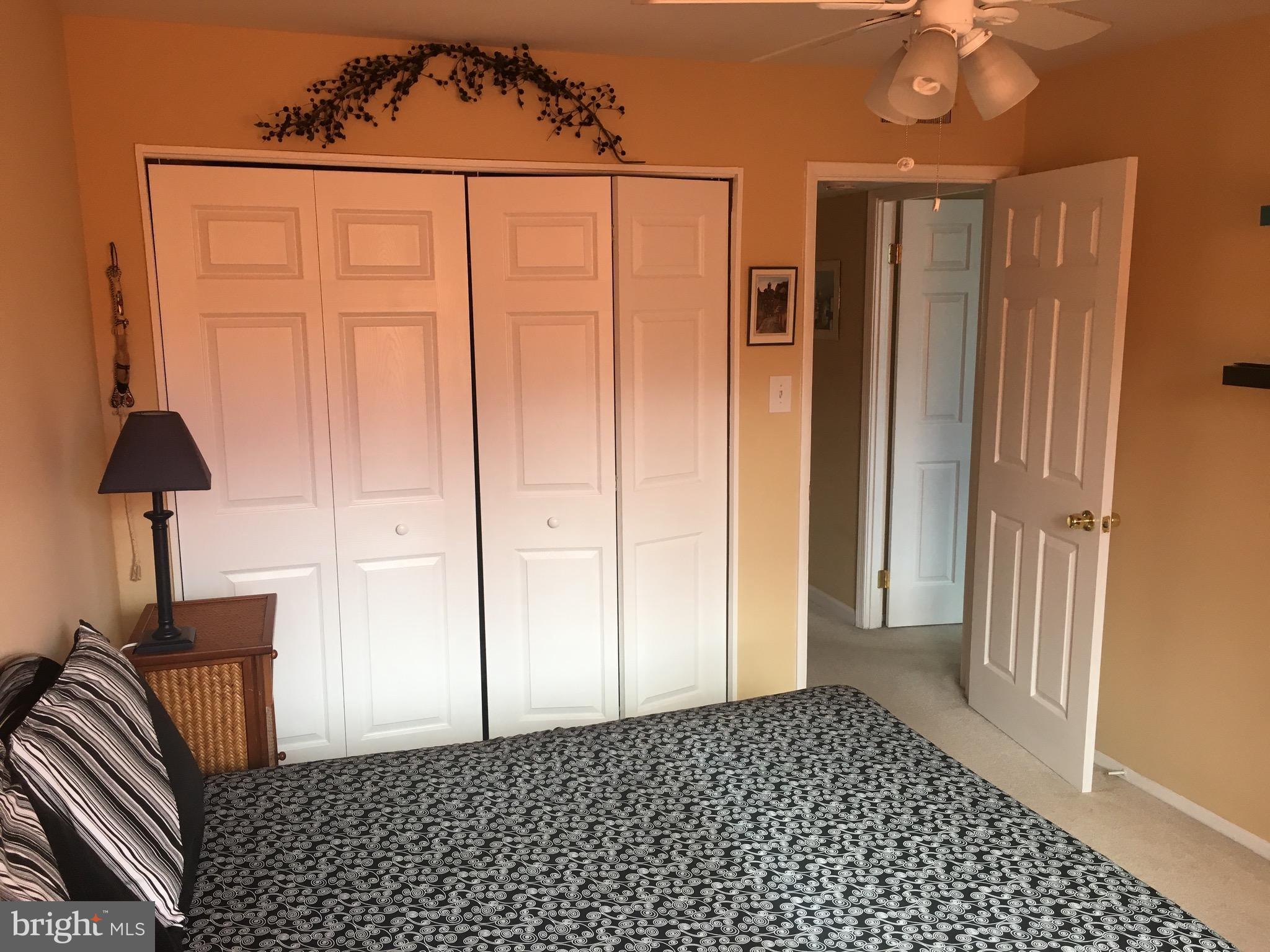 FALLS PLAZA - Residential