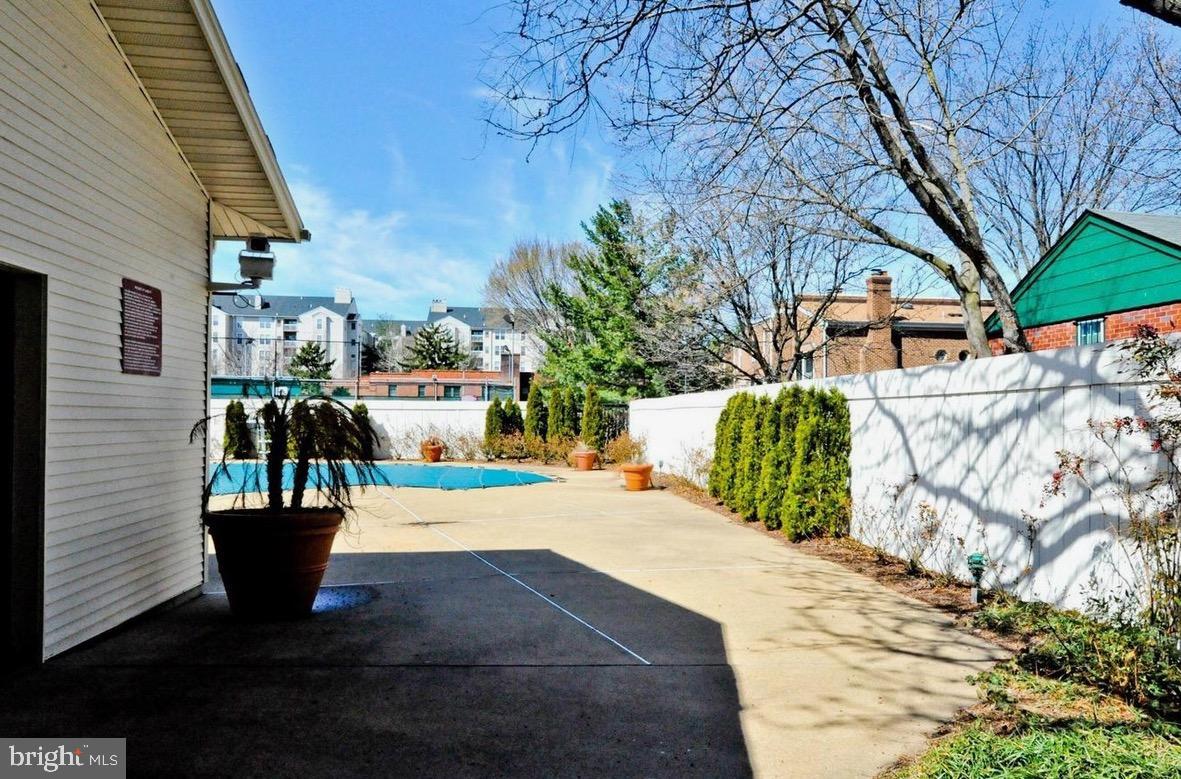 ATRIUM - Residential Lease