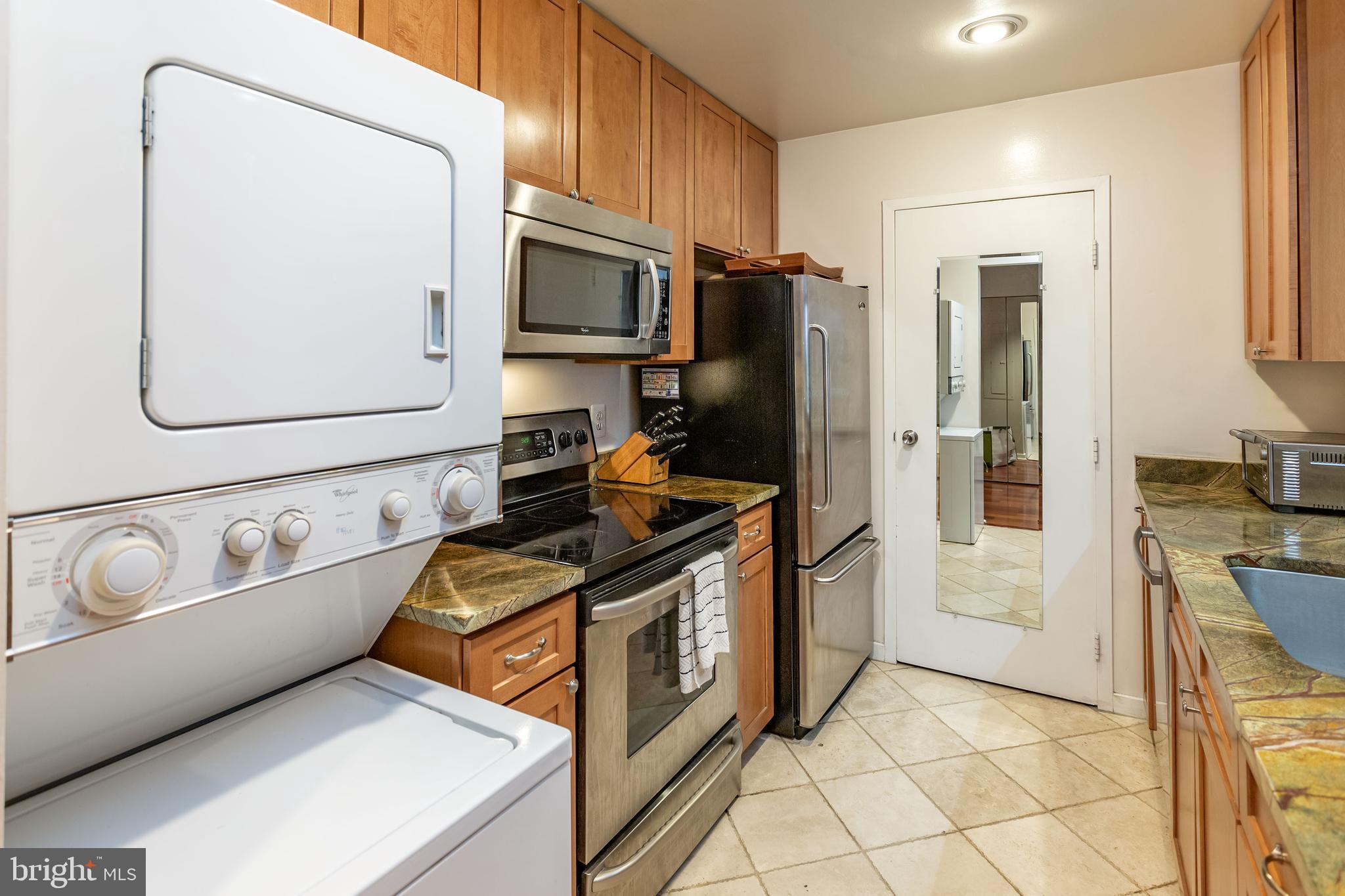 ATRIUM - Residential Lease