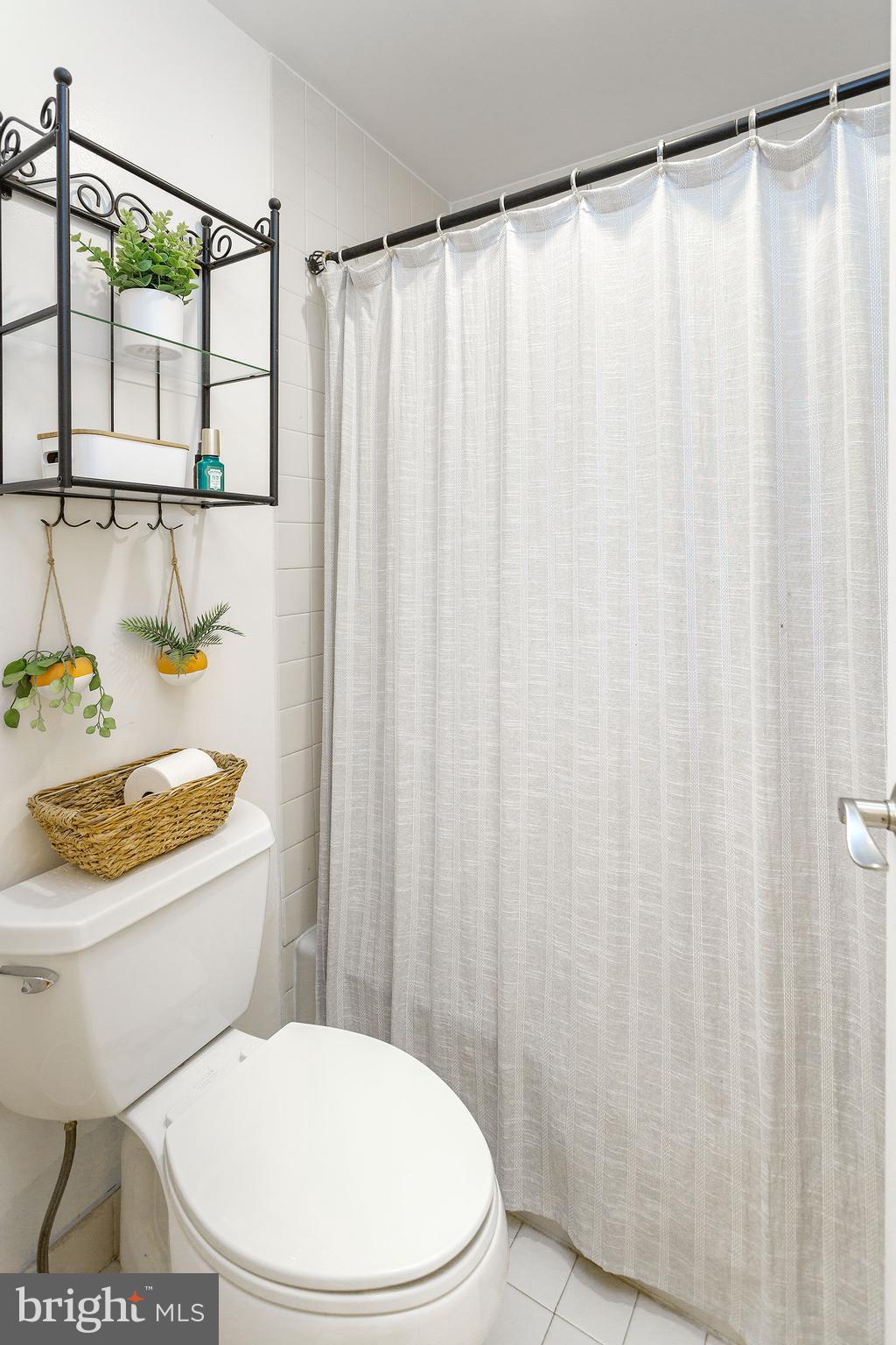 ATRIUM - Residential Lease