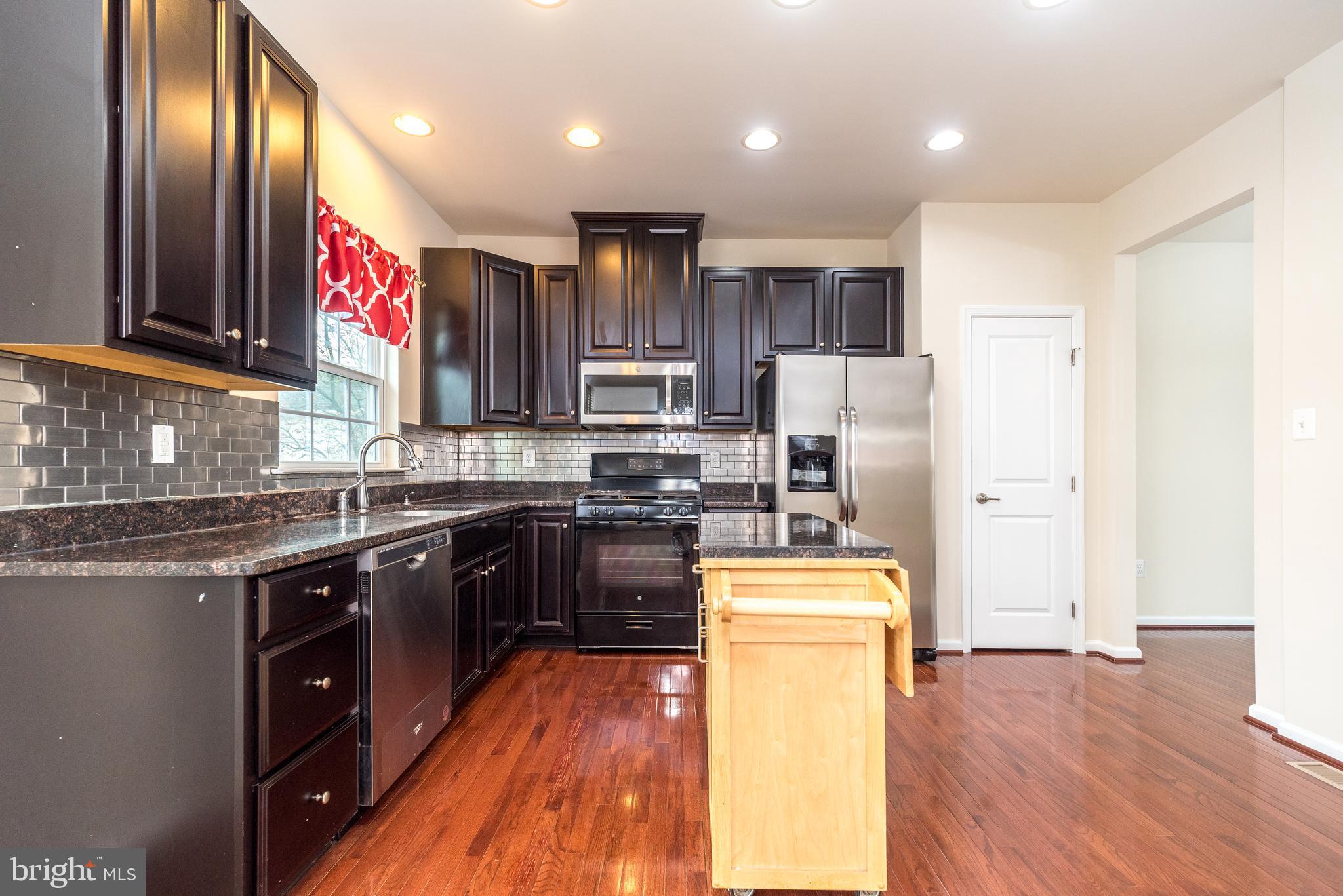 OVERLOOK AT CARRIAGE - Residential