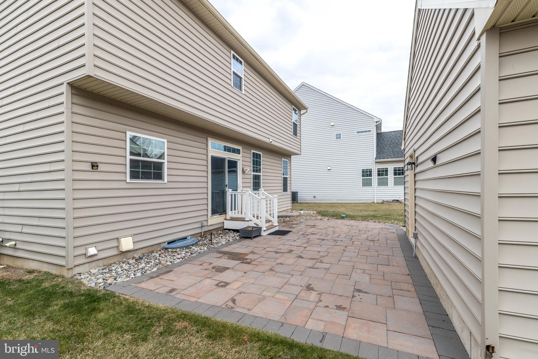 OVERLOOK AT CARRIAGE - Residential