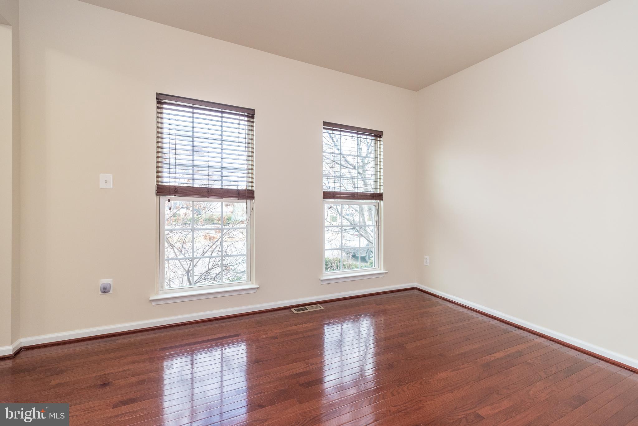 OVERLOOK AT CARRIAGE - Residential