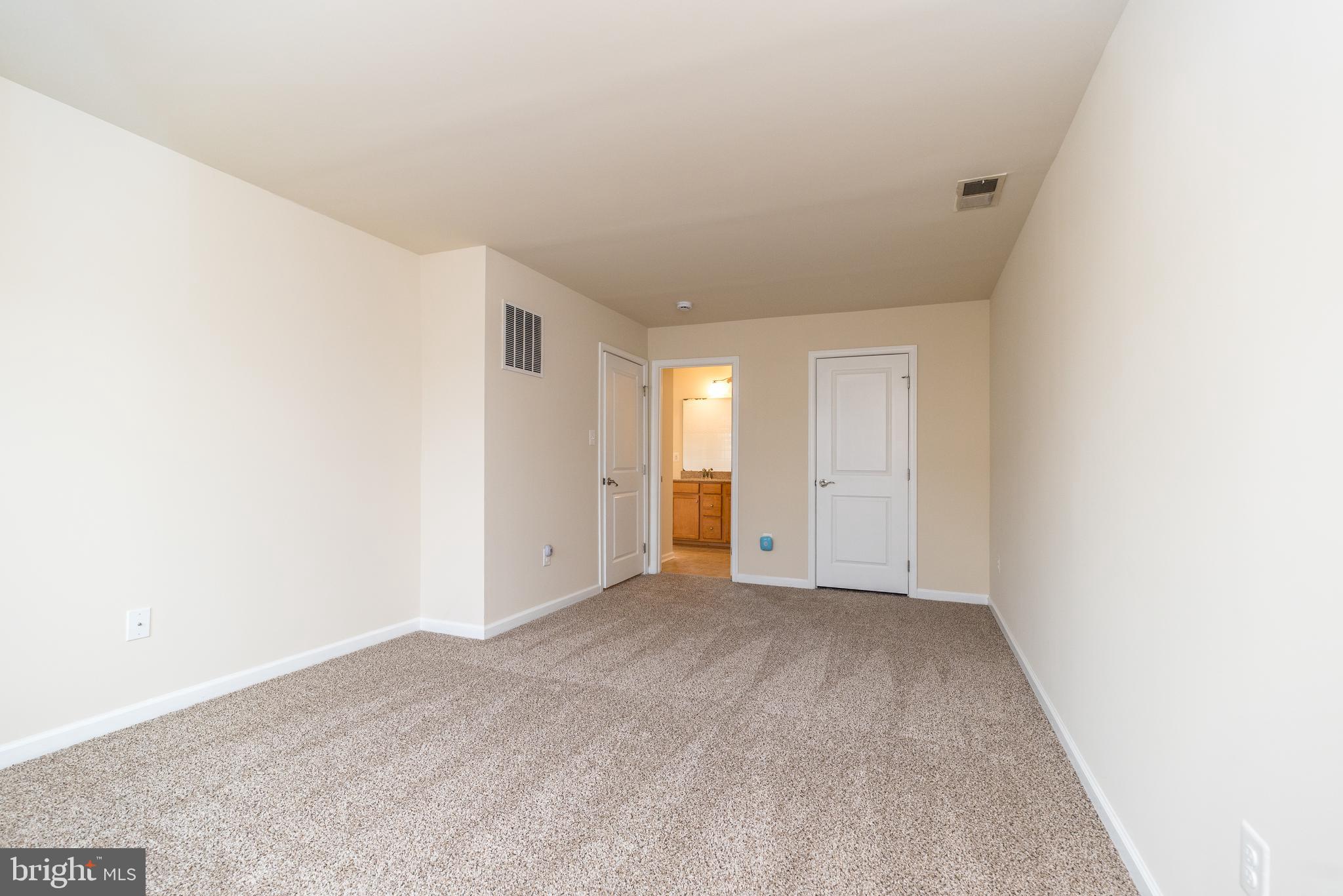 OVERLOOK AT CARRIAGE - Residential