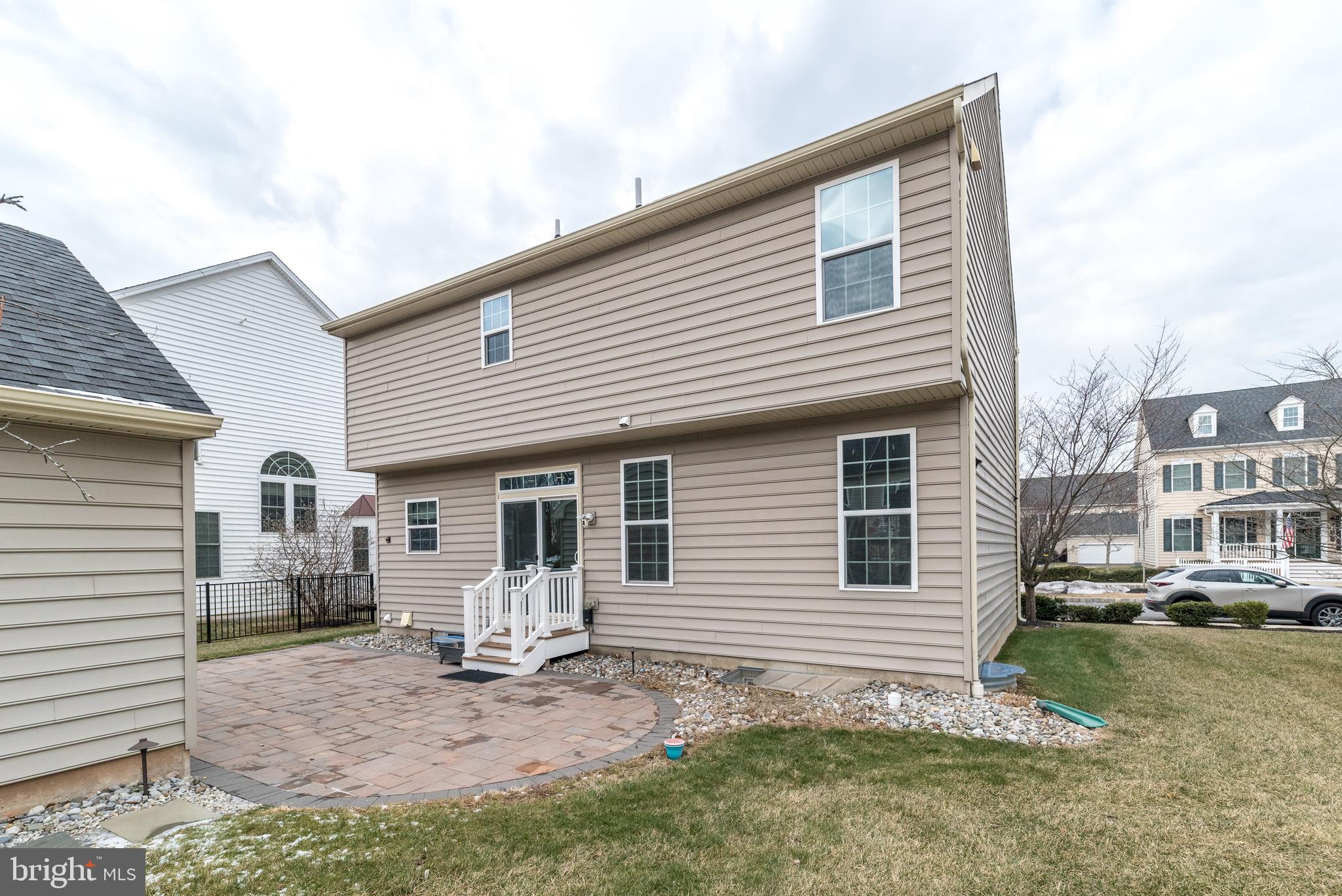 OVERLOOK AT CARRIAGE - Residential