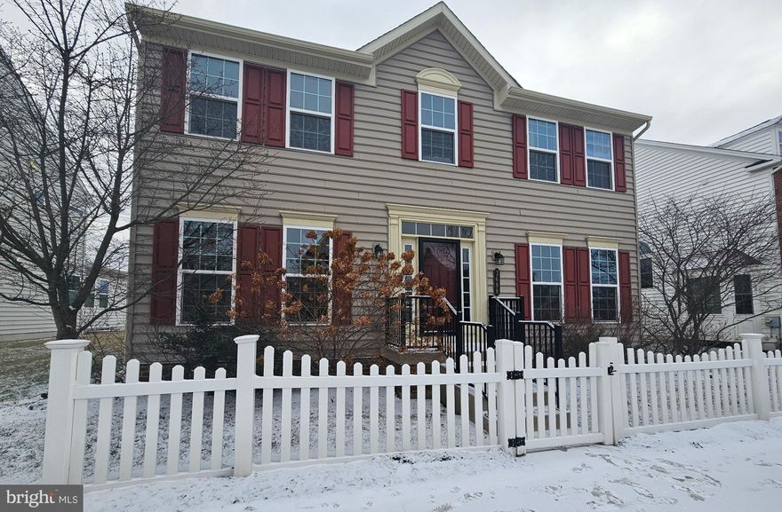 The Overlook at Carriage Hill is LOVELY and owning a single in this community is the icing on the cake. Original owners relocated.  Home is available immediately! Move right in! FOUR finished living levels! FOUR bedrooms, THREE full and 1 half bath! TWO car garage, two parking spaces also. Private hardscape patio. CENTRAL BUCKS School District. Location, Location, Location! More to come!