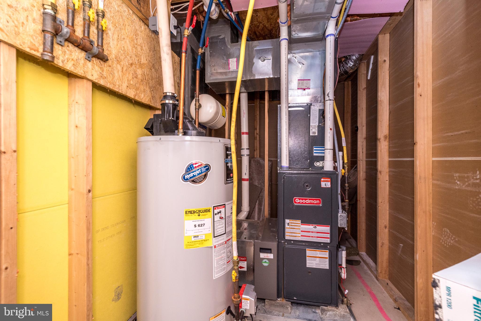 OVERLOOK AT CARRIAGE - Residential