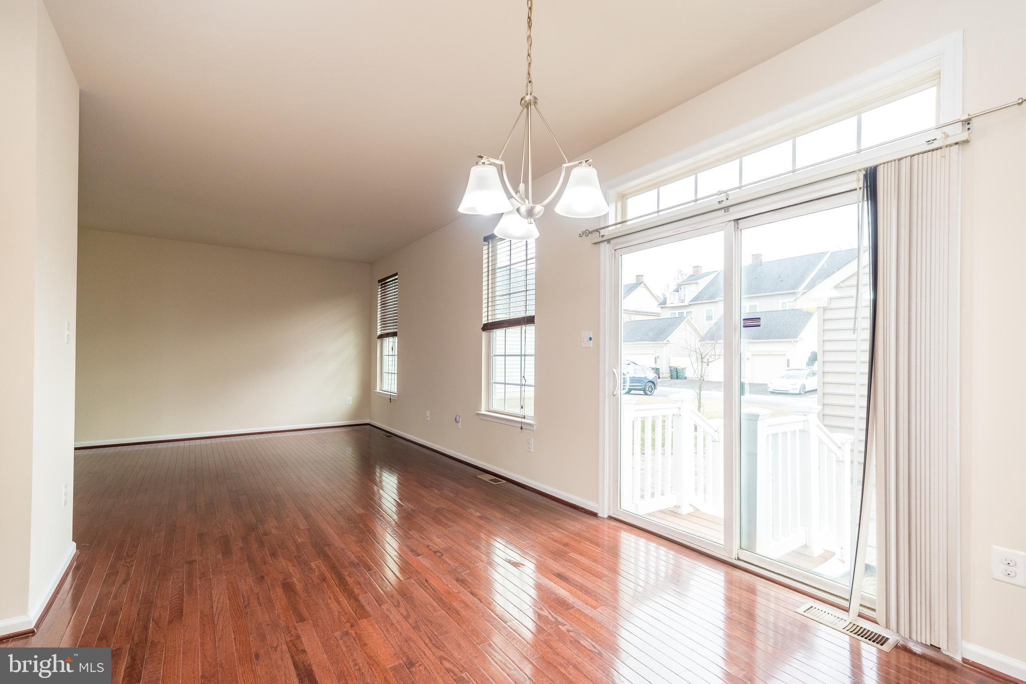 OVERLOOK AT CARRIAGE - Residential