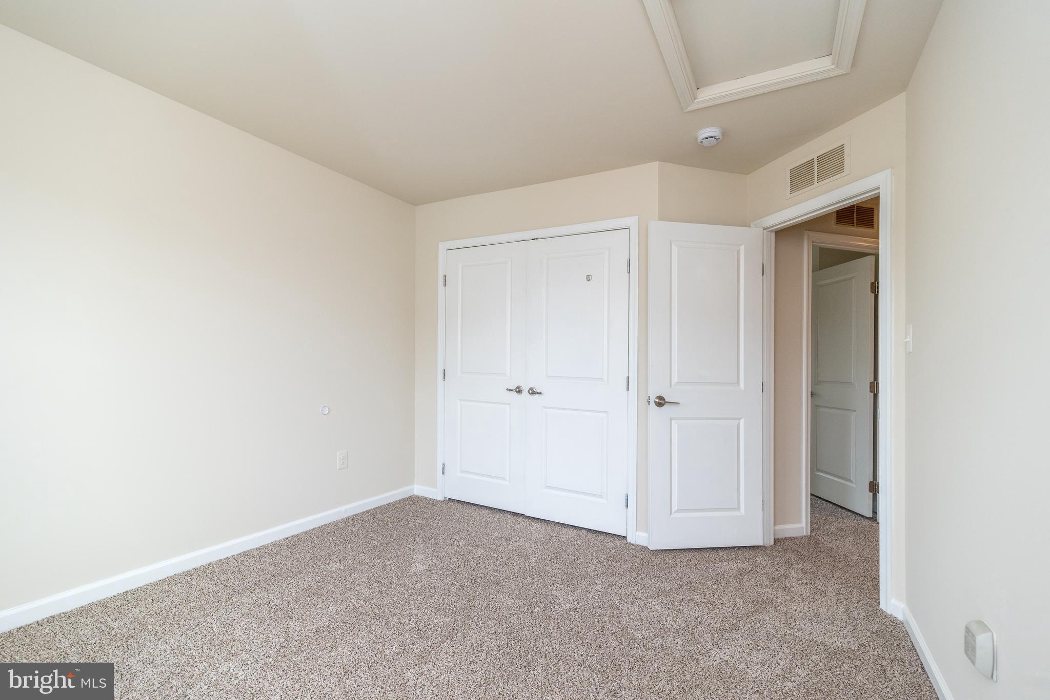 OVERLOOK AT CARRIAGE - Residential