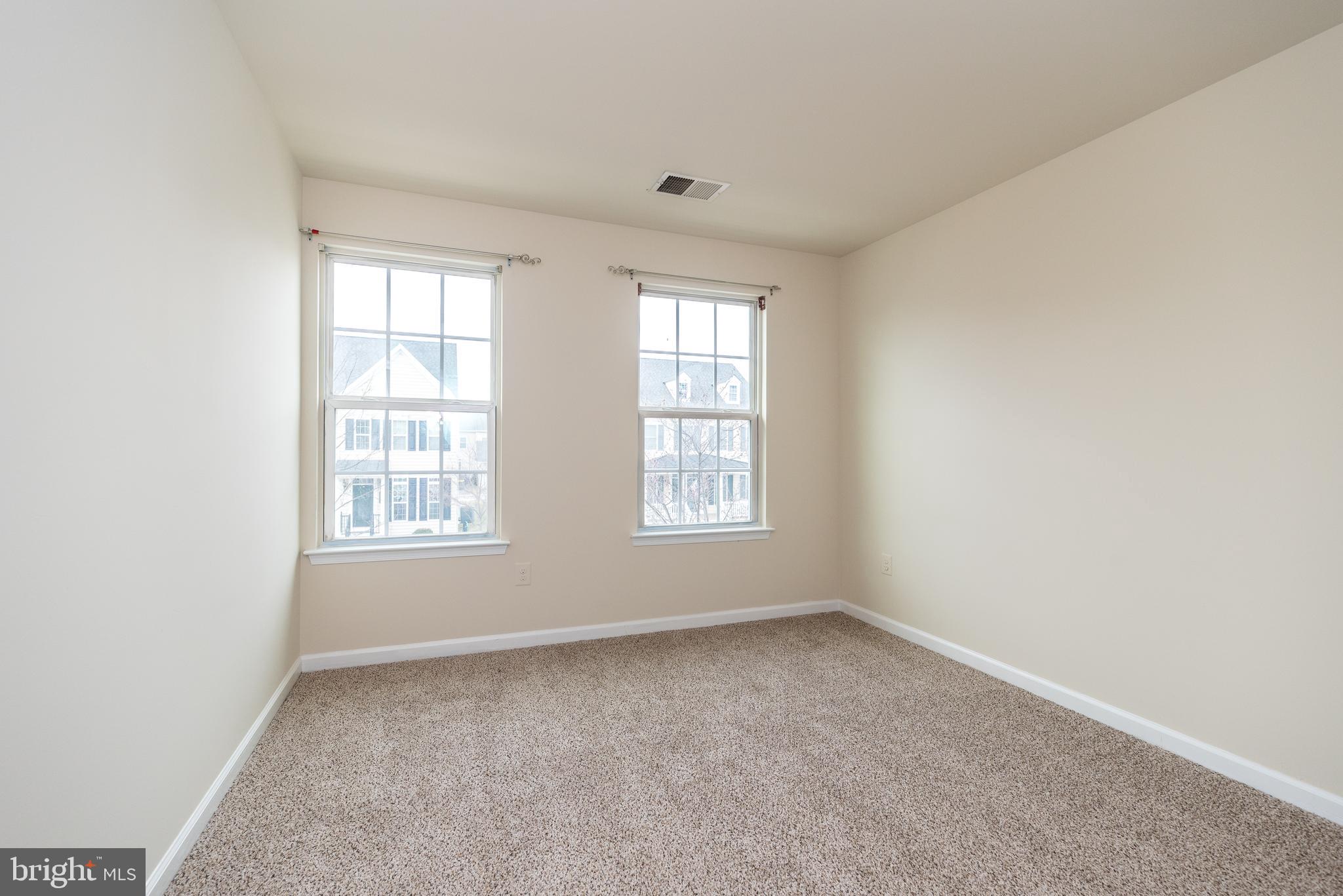 OVERLOOK AT CARRIAGE - Residential