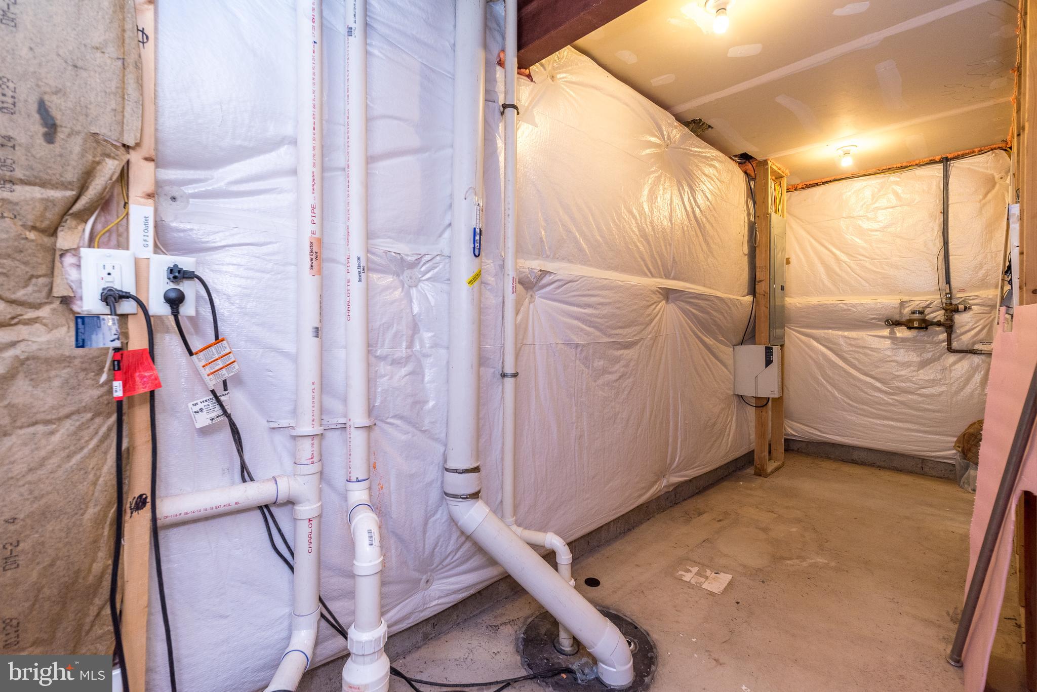 OVERLOOK AT CARRIAGE - Residential