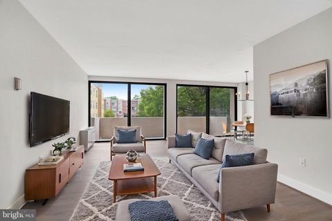 Photo of 4141 N Henderson Road #107, ARLINGTON, VA 22203 (MLS # VAAR2070550)