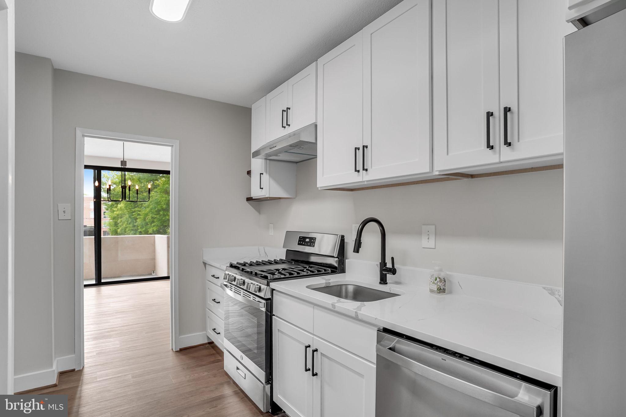 4141 N HENDERSON ROAD 107