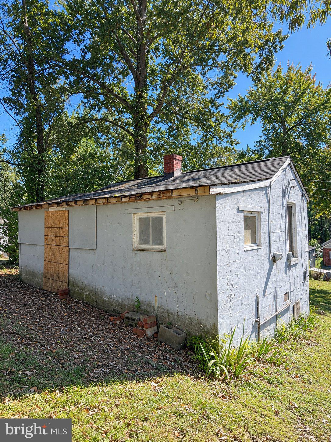 71 PEGS LANE