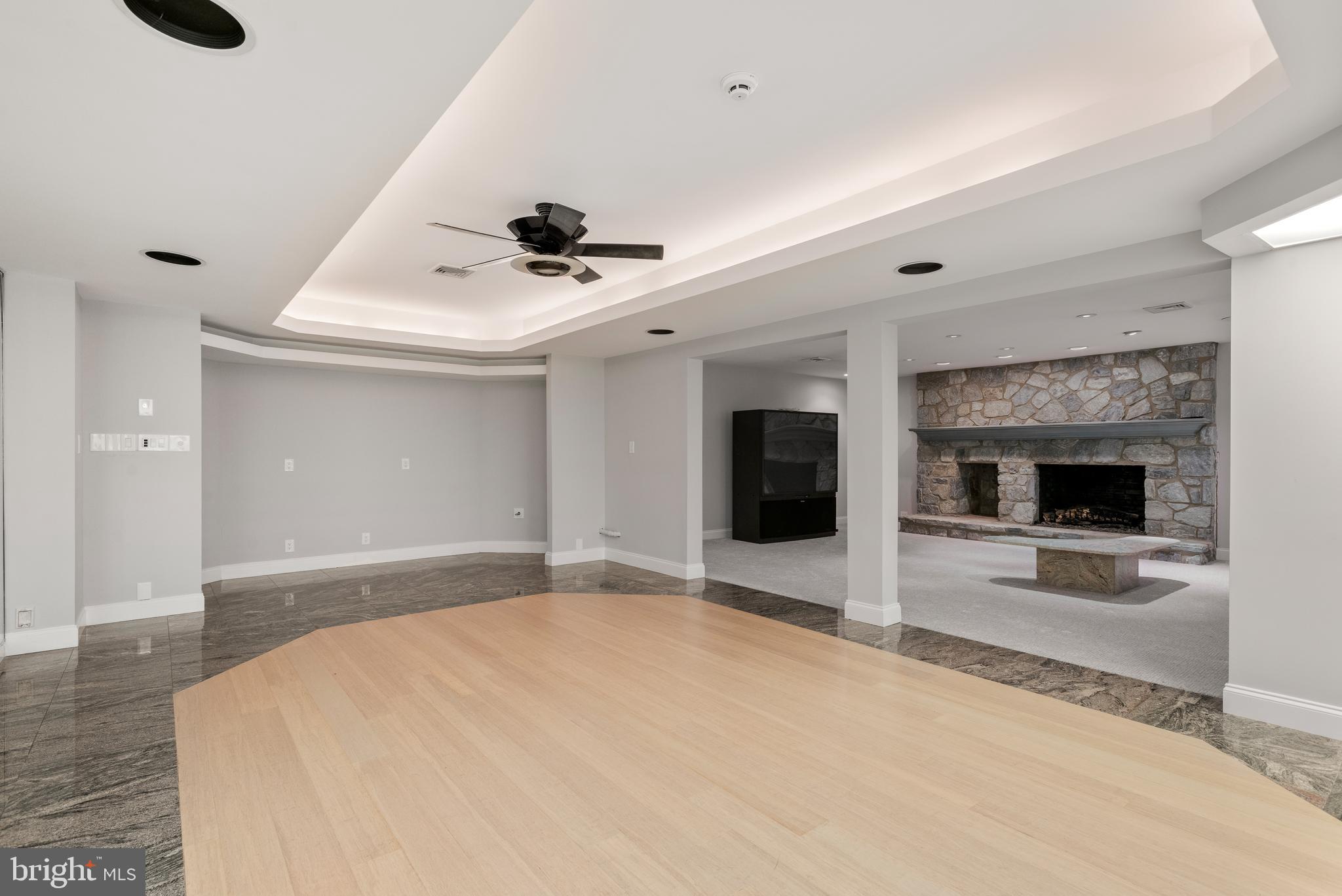 SPRINGTON POINTE - Residential