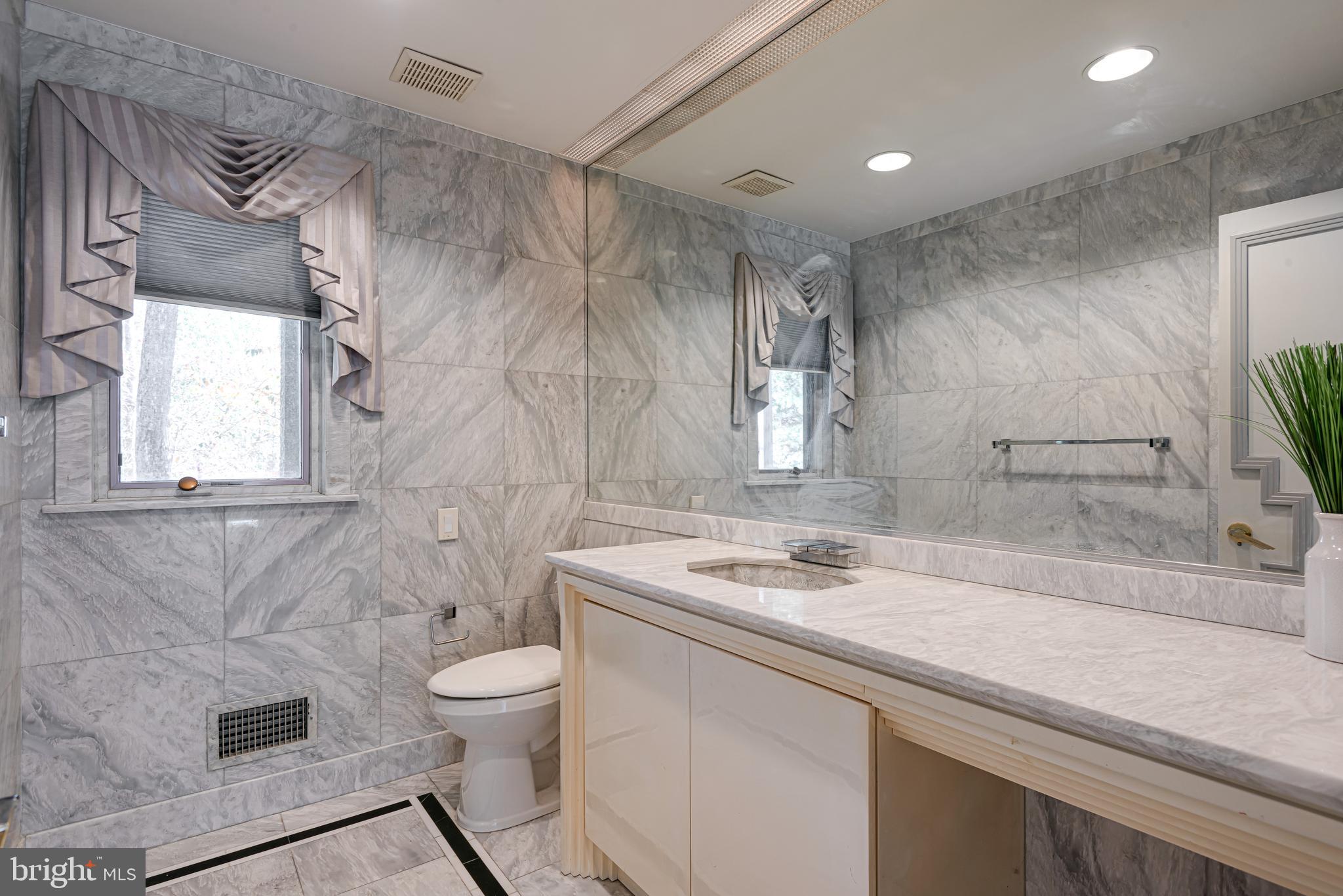 SPRINGTON POINTE - Residential
