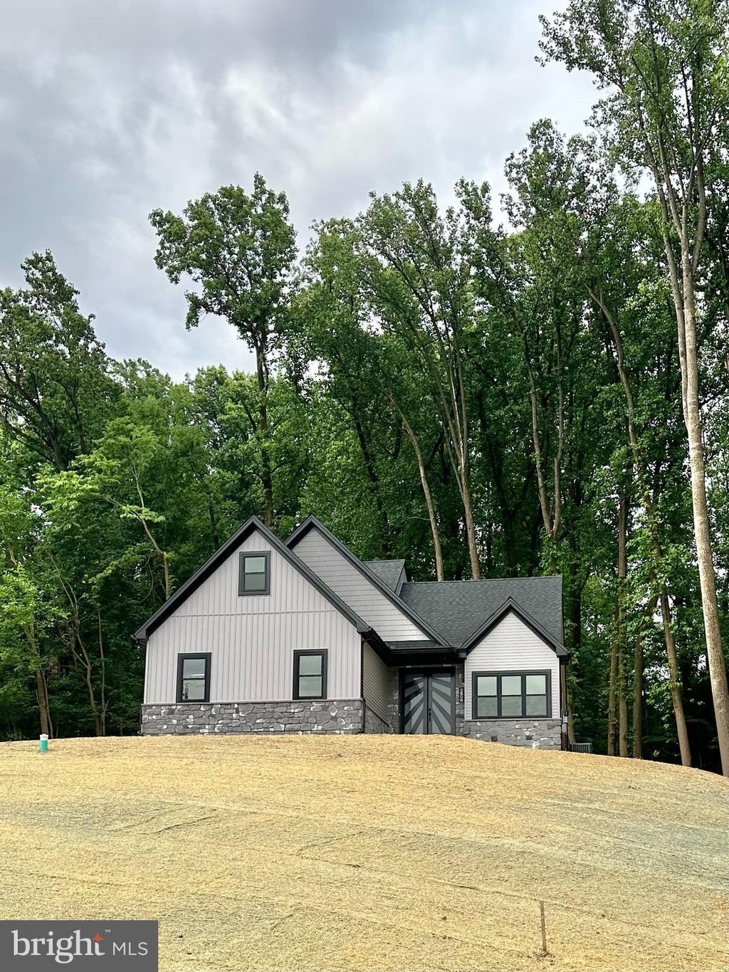 Photo of 2808 SPRING VALLEY RD, LANCASTER, PA 17601 (MLS # PALA2028358)