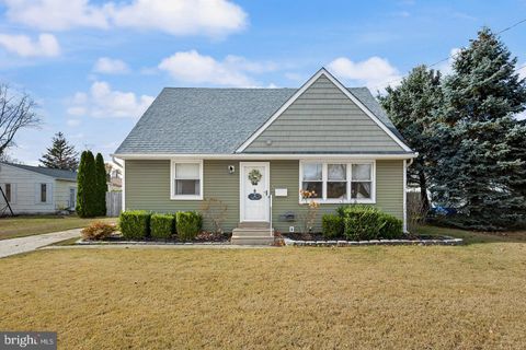 2 GAINOR AVENUE MAPLE SHADE NJ 08052