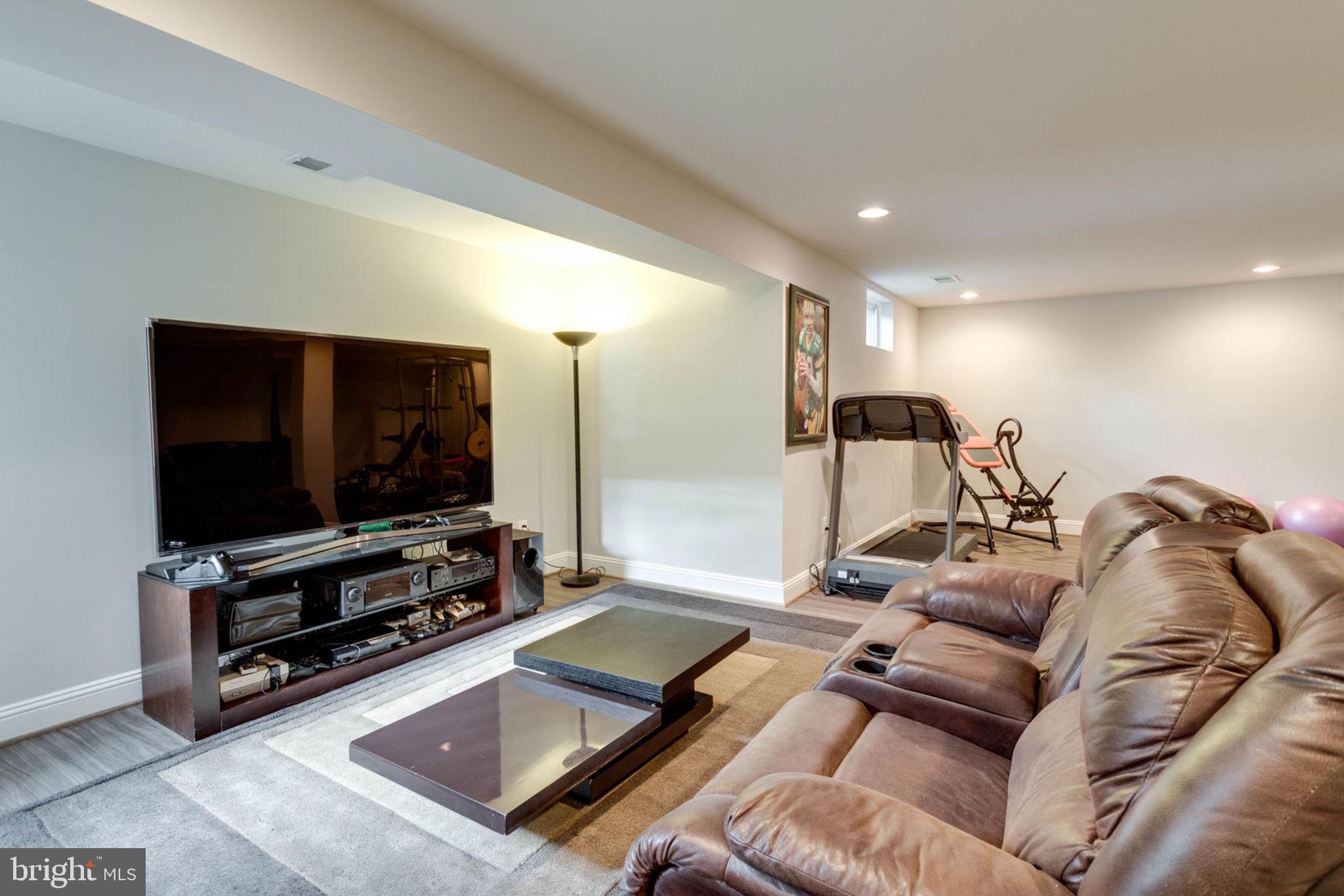 HOPEWELLS LANDING - Residential