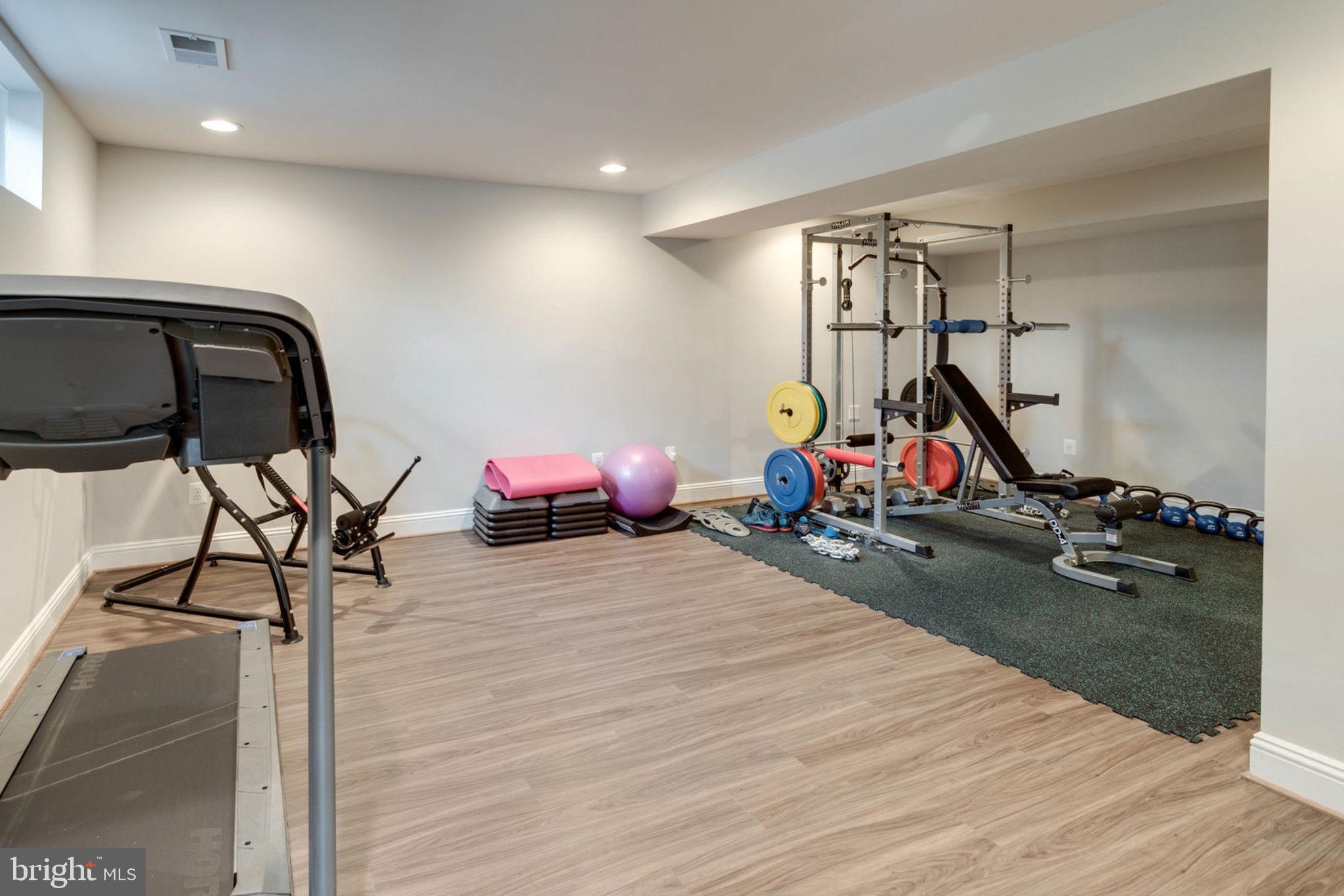 HOPEWELLS LANDING - Residential