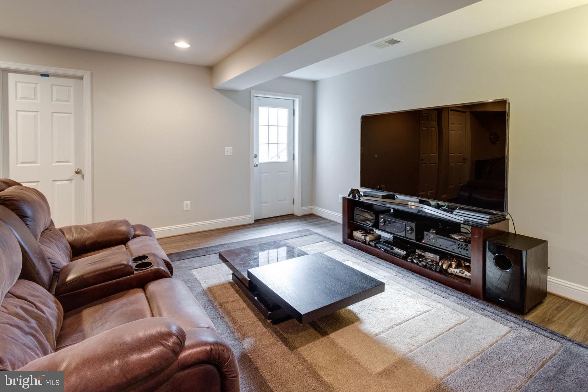 HOPEWELLS LANDING - Residential