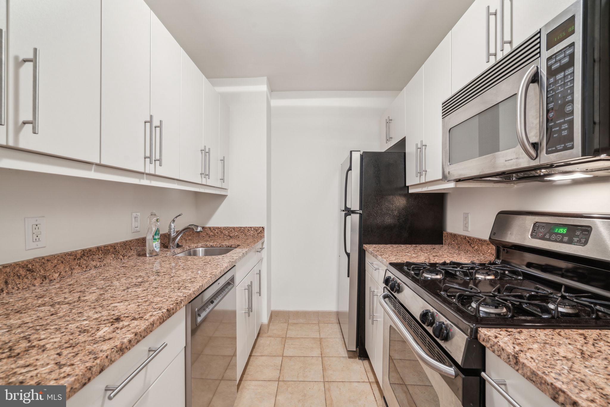 RITTENHOUSE SQUARE - Residential Lease