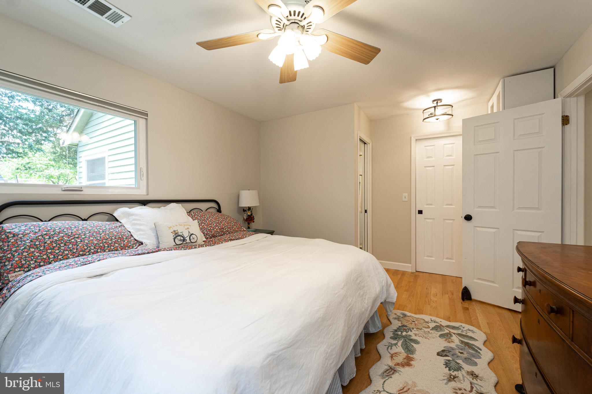 MURRAY HILL - Residential