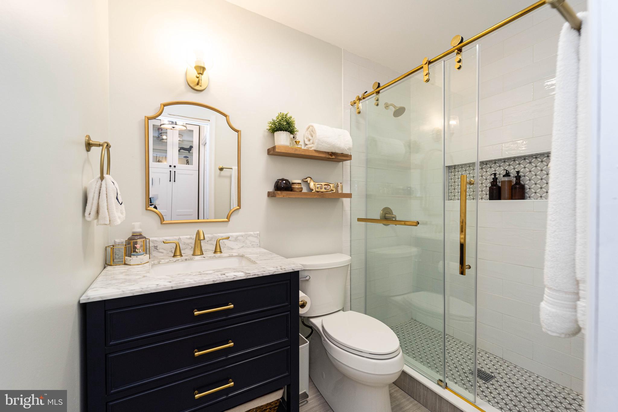 MURRAY HILL - Residential