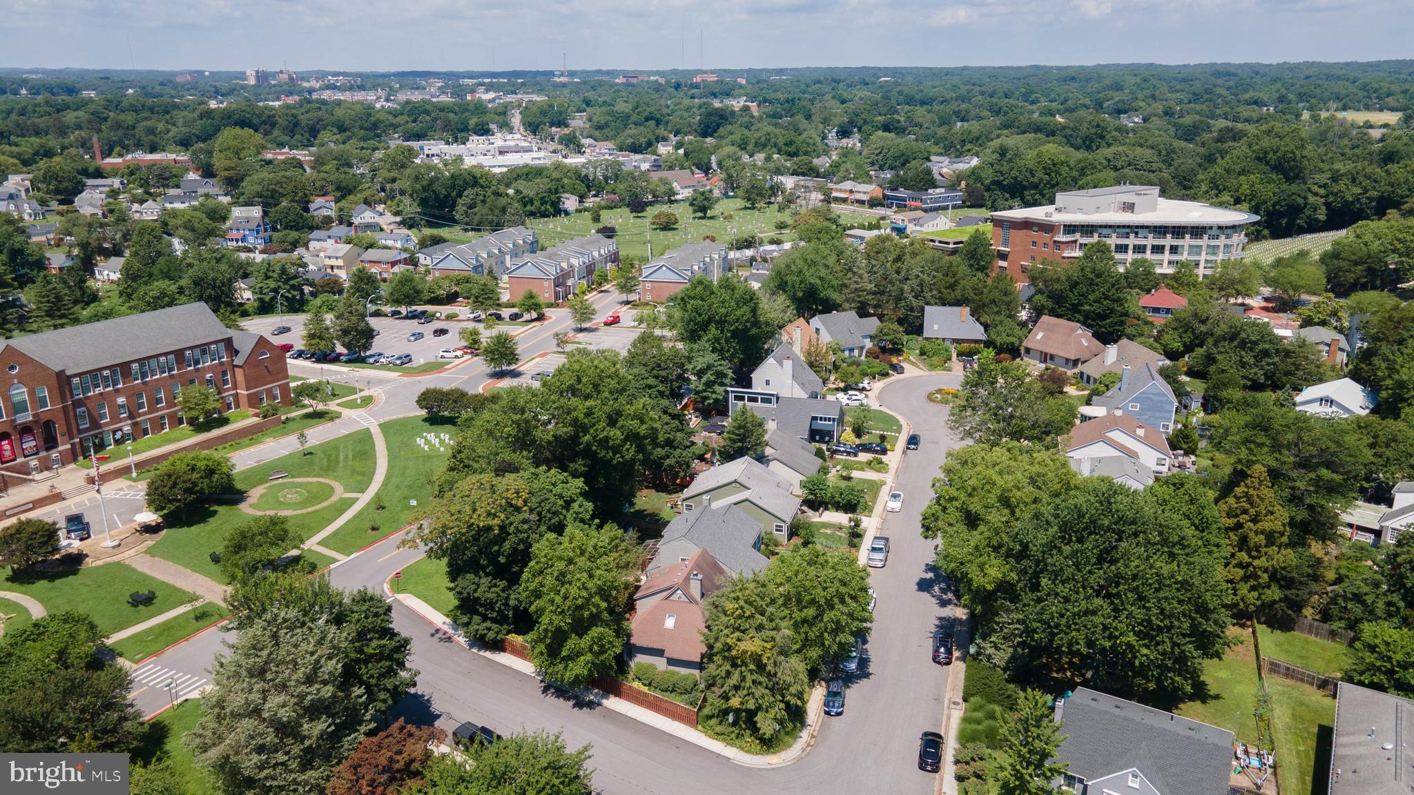 MURRAY HILL - Residential