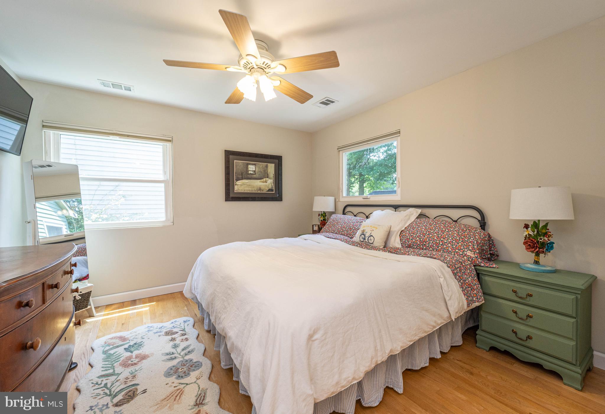 MURRAY HILL - Residential