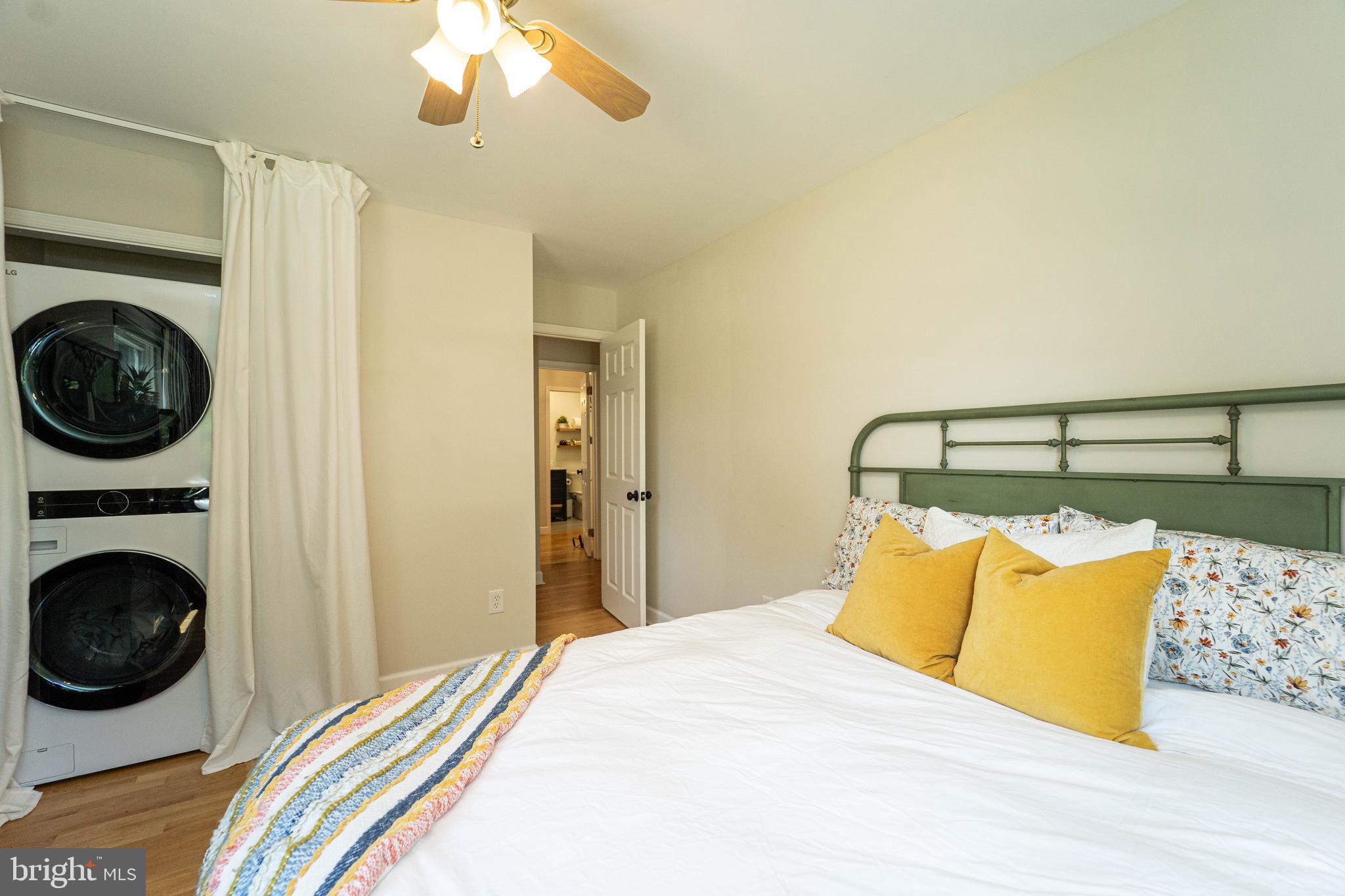 MURRAY HILL - Residential