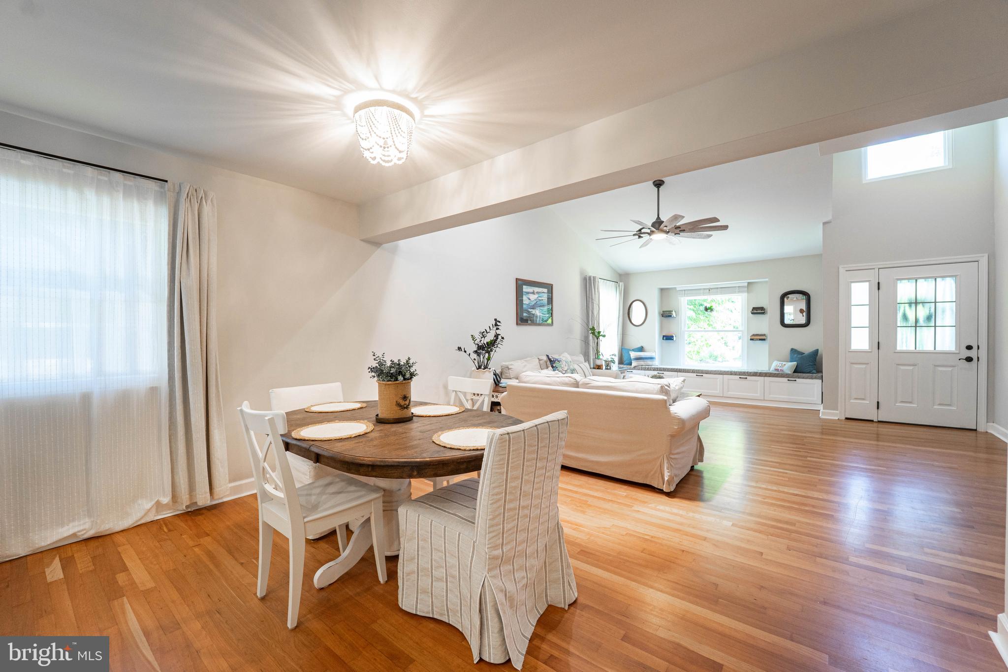 MURRAY HILL - Residential