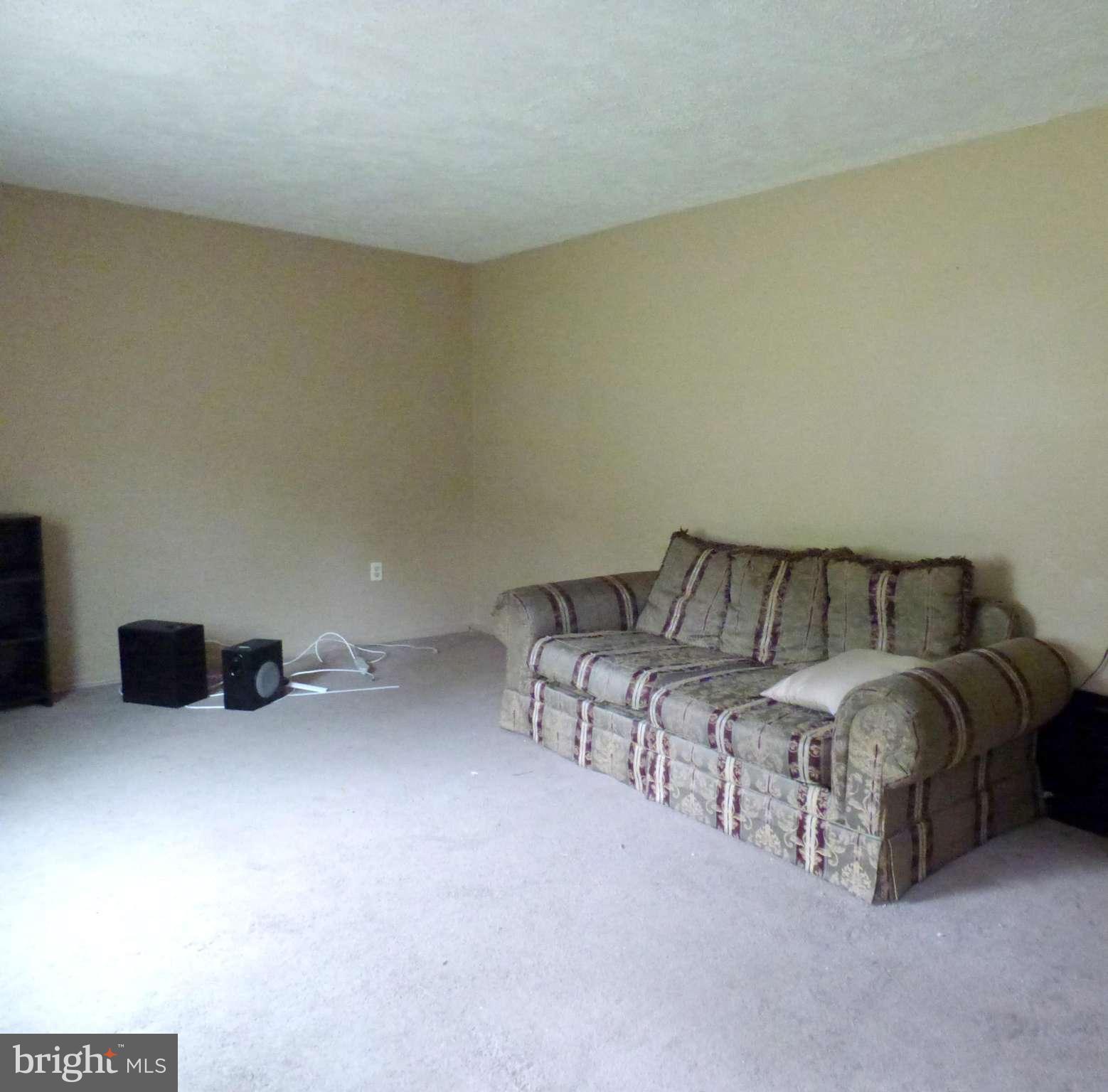 RUSTIC HILLS - Residential