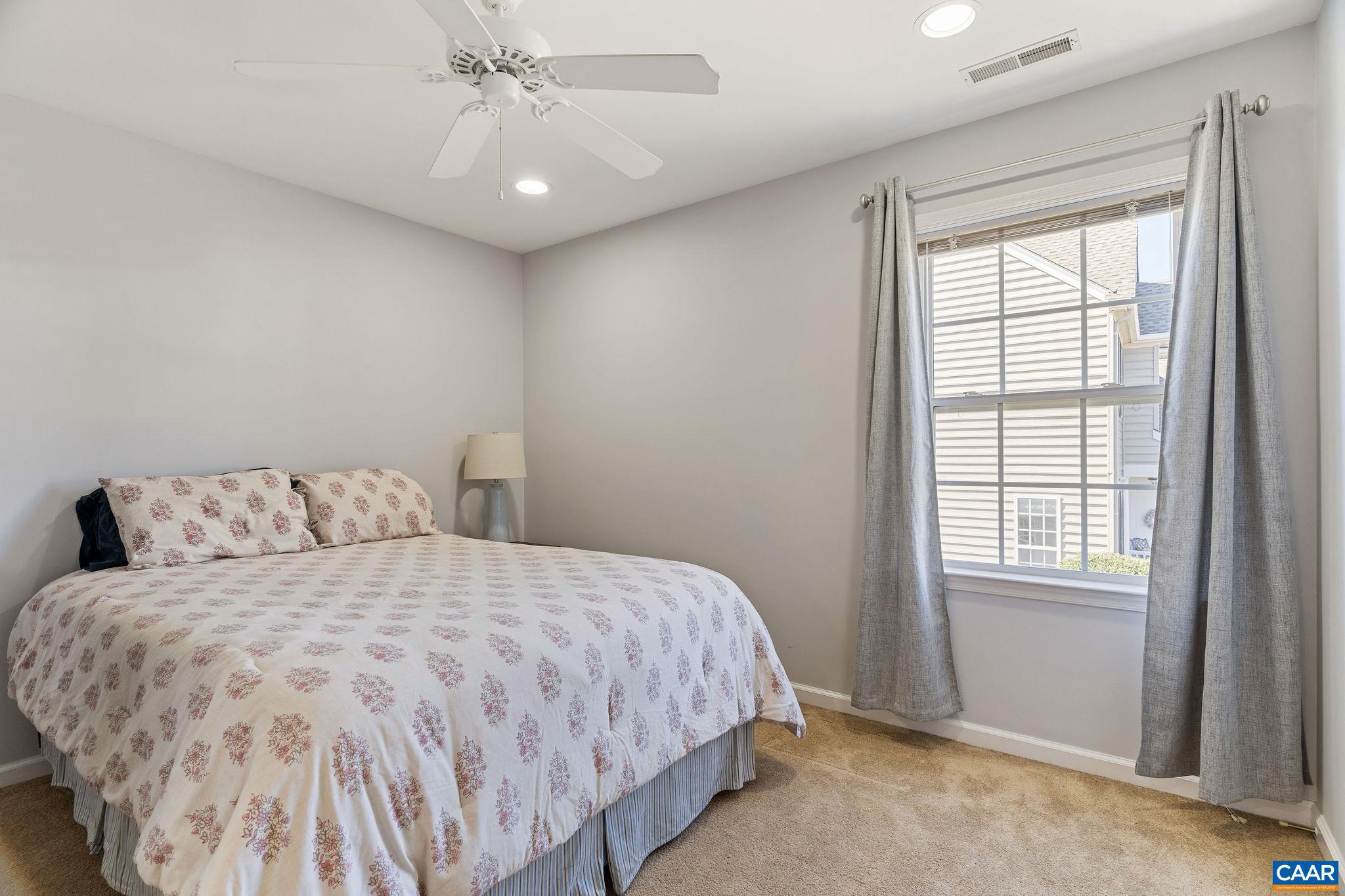 GRAYROCK - Residential