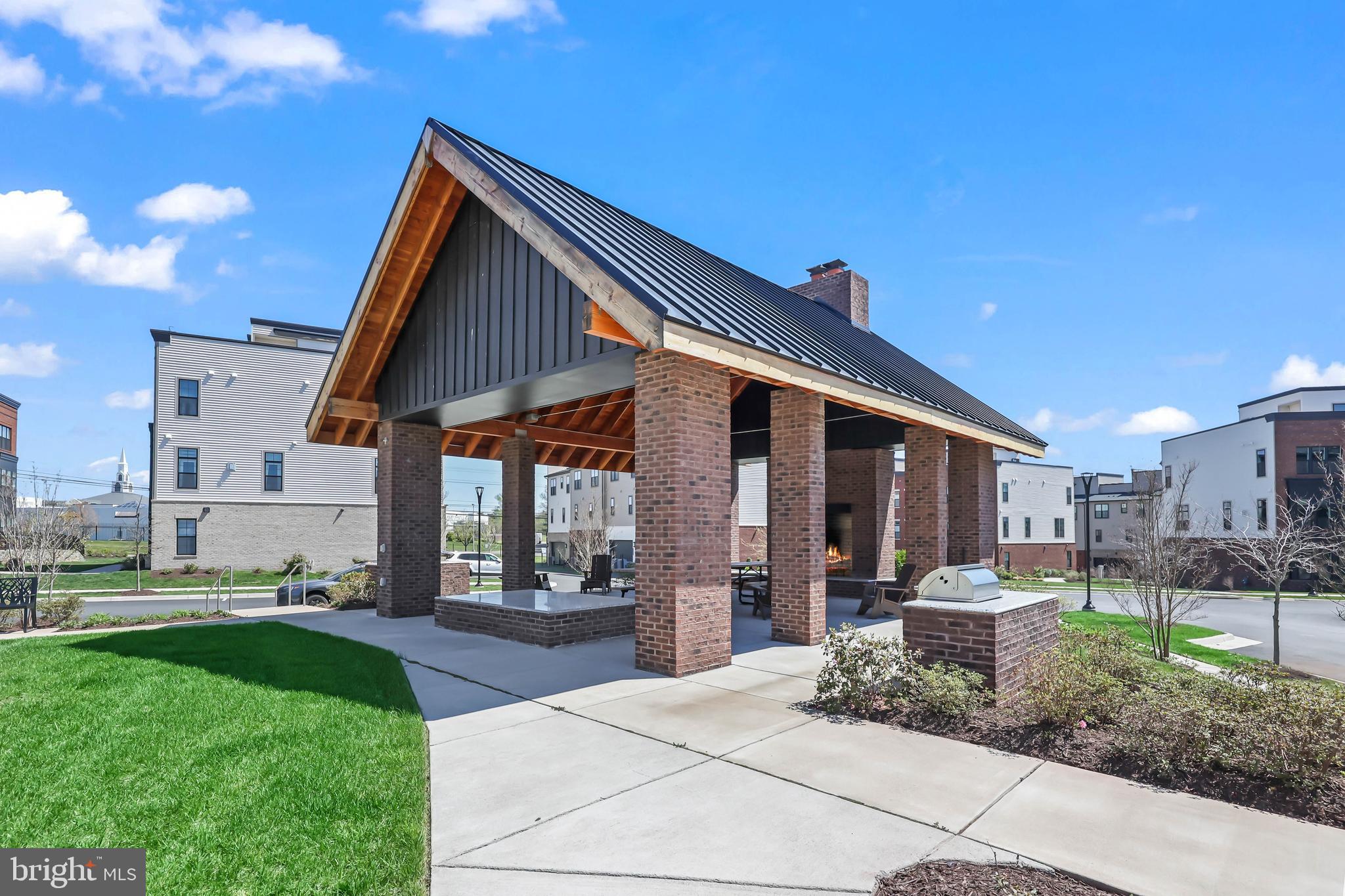 REGENCY AT BELMONT - Residential