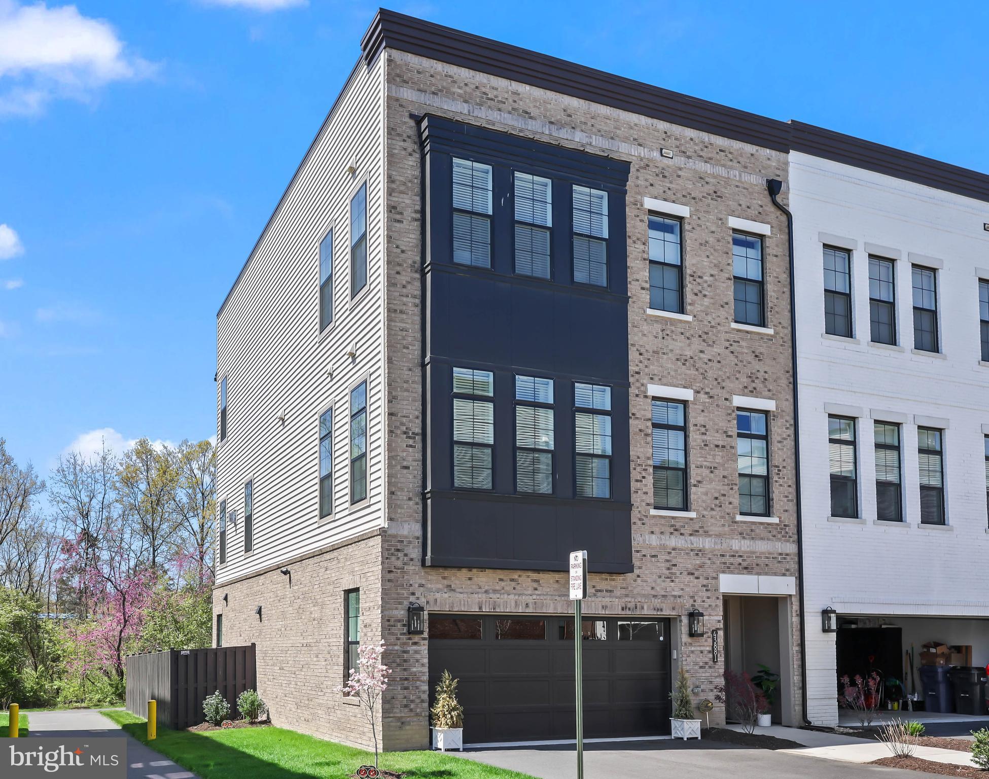 43881 HANES HALL TERRACE
