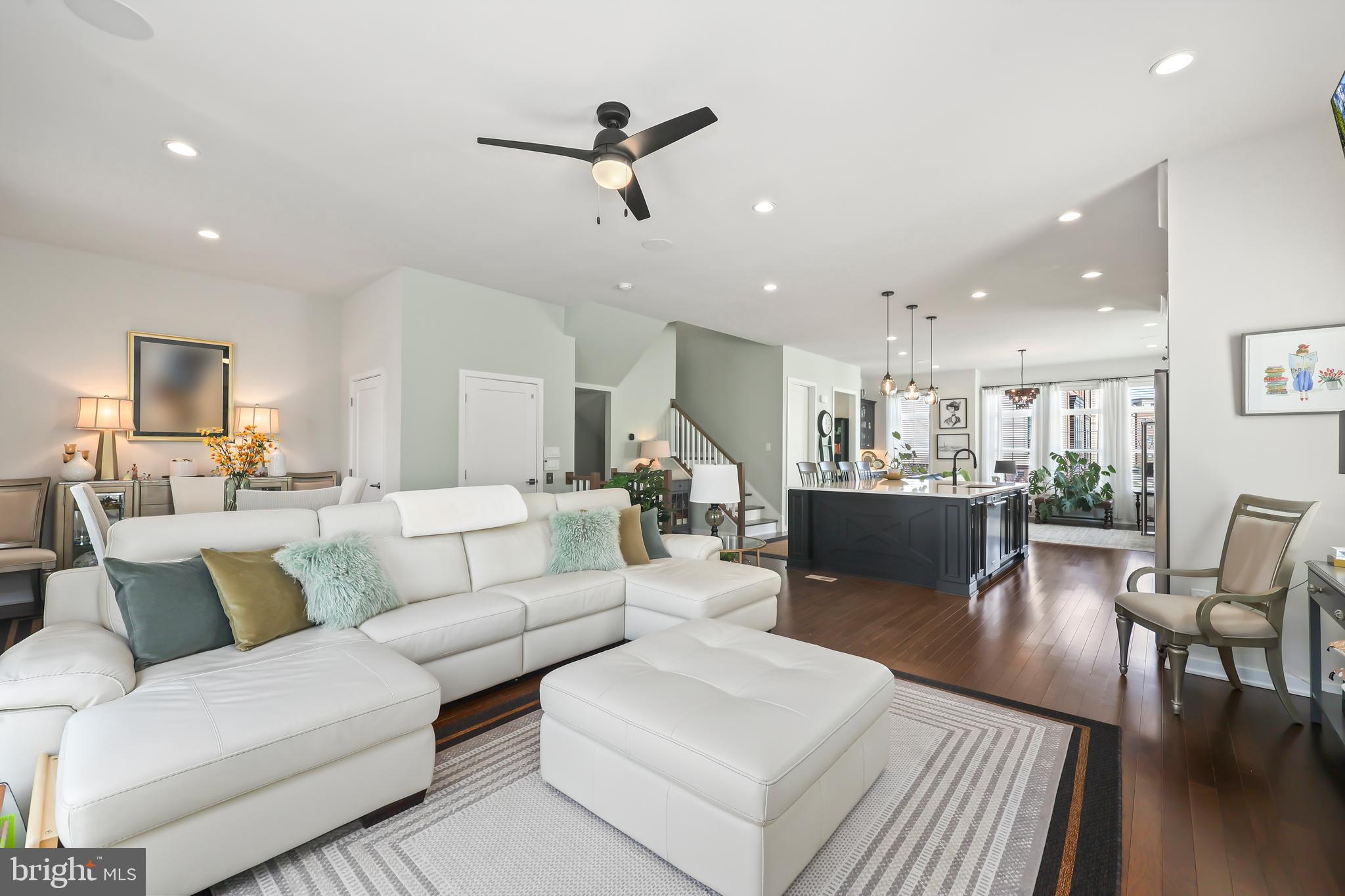 REGENCY AT BELMONT - Residential