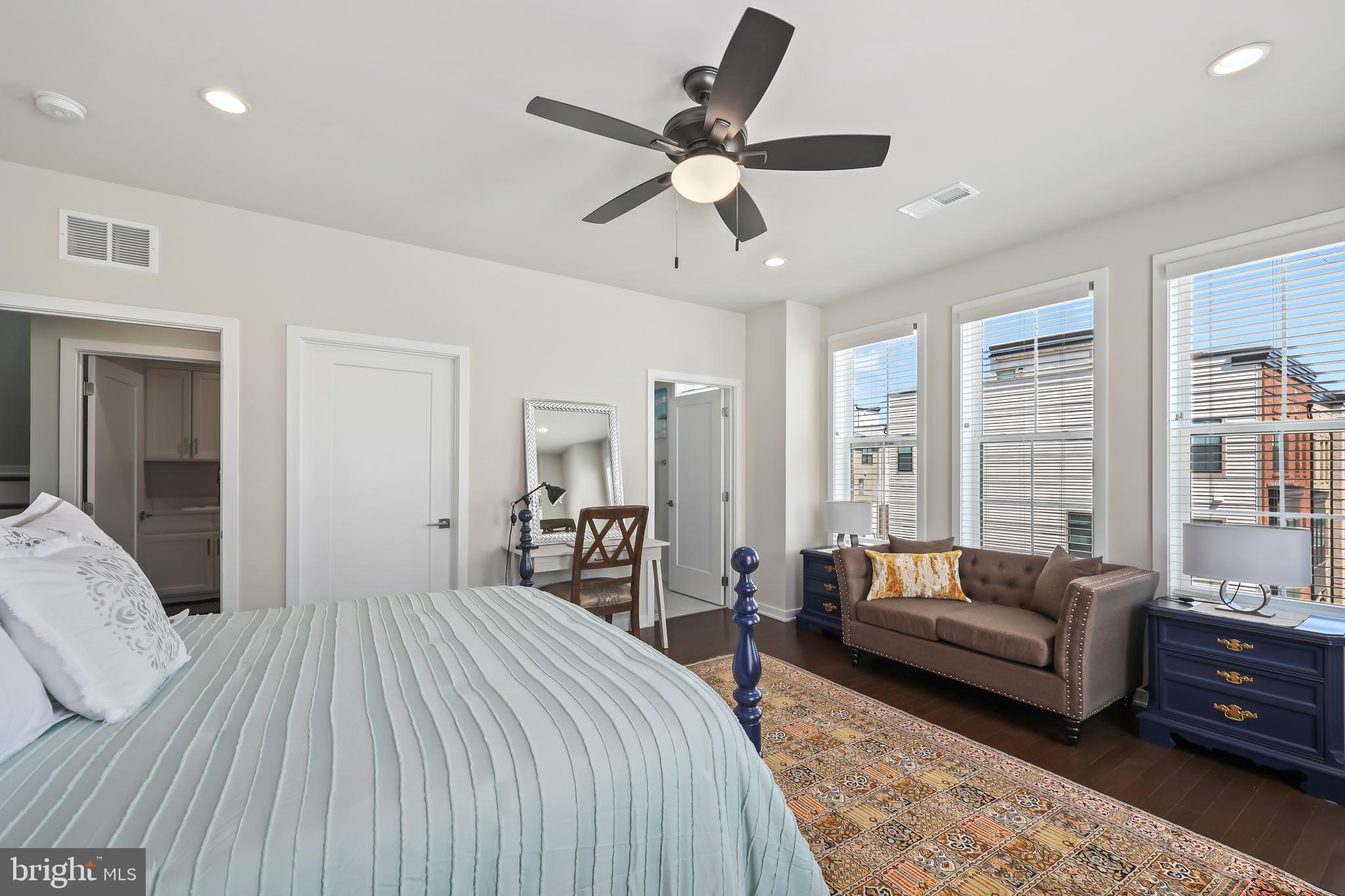 REGENCY AT BELMONT - Residential