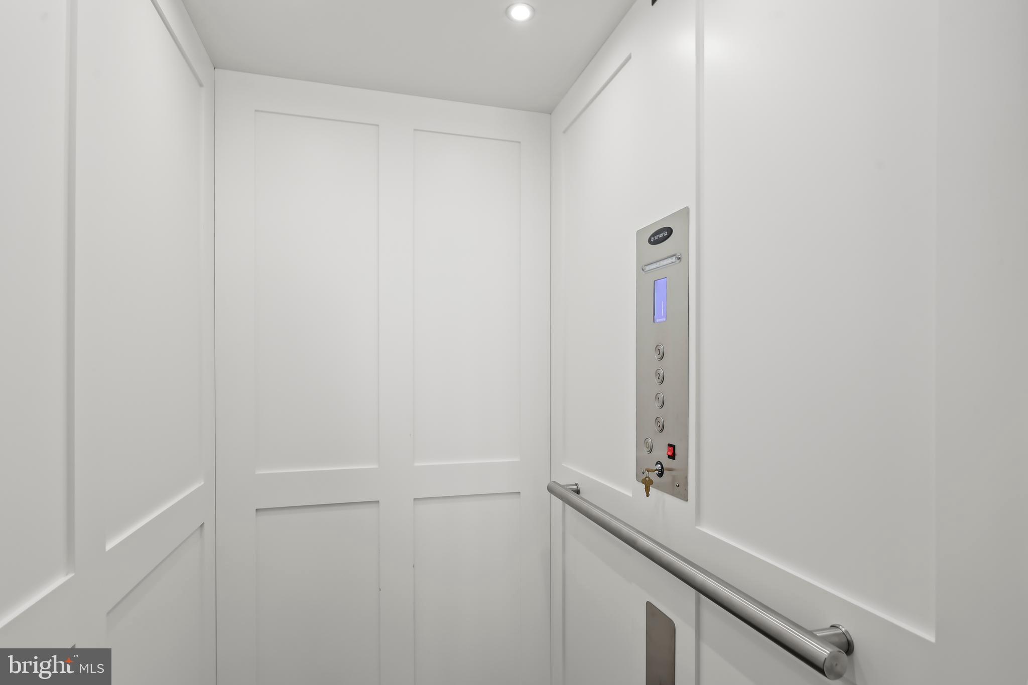 REGENCY AT BELMONT - Residential