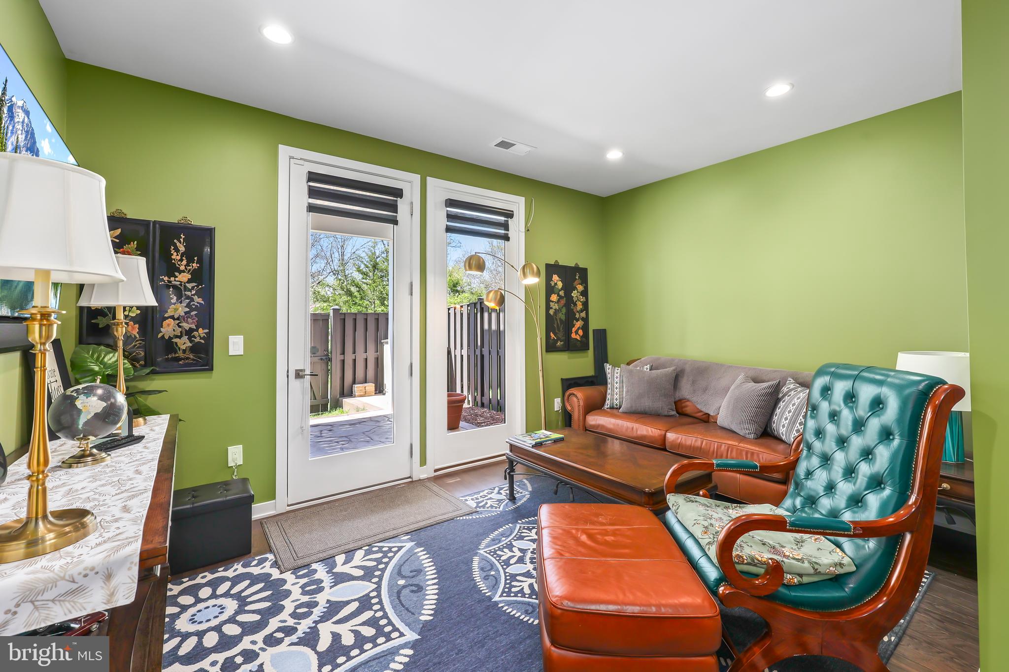 REGENCY AT BELMONT - Residential