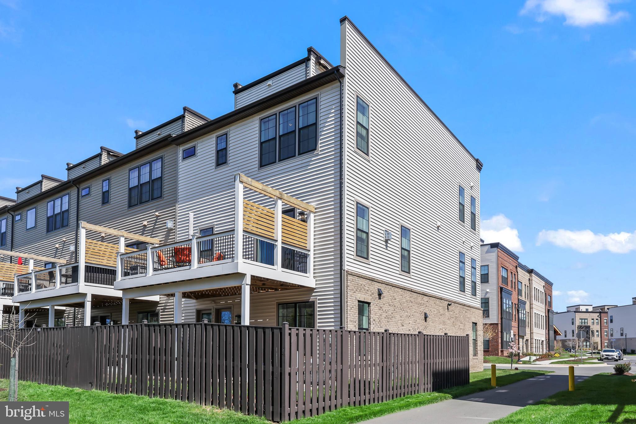 REGENCY AT BELMONT - Residential