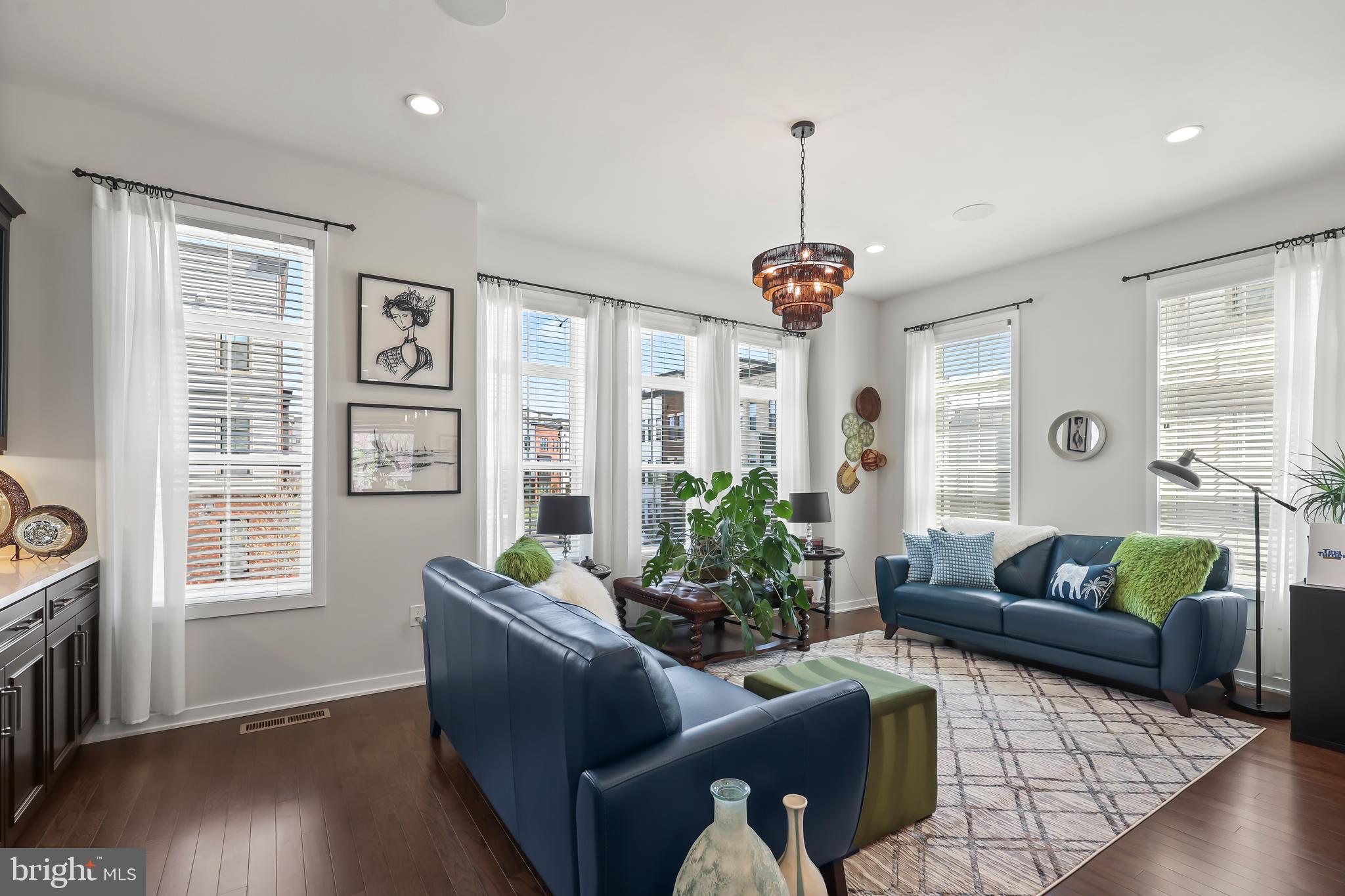 REGENCY AT BELMONT - Residential