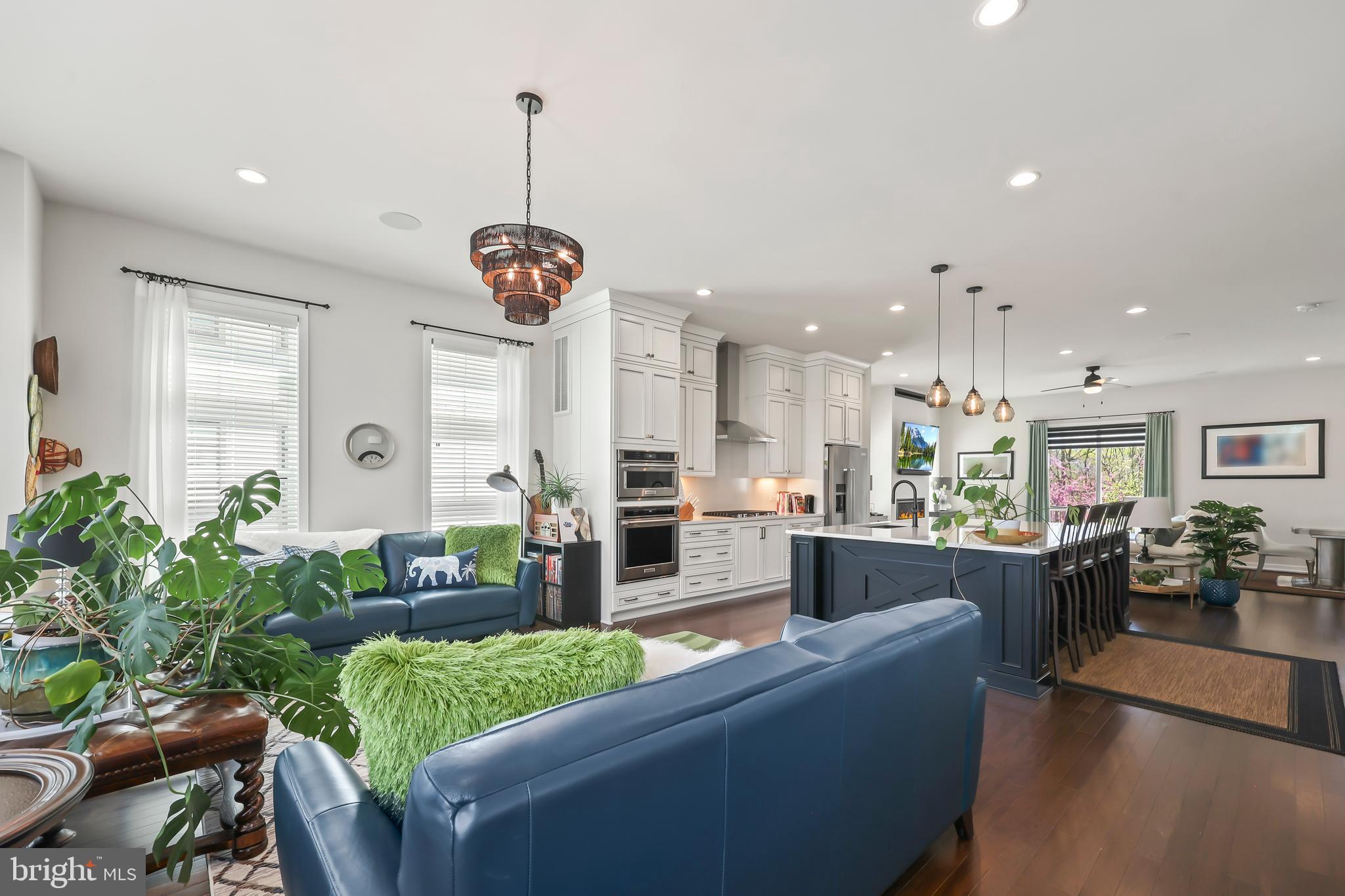 REGENCY AT BELMONT - Residential