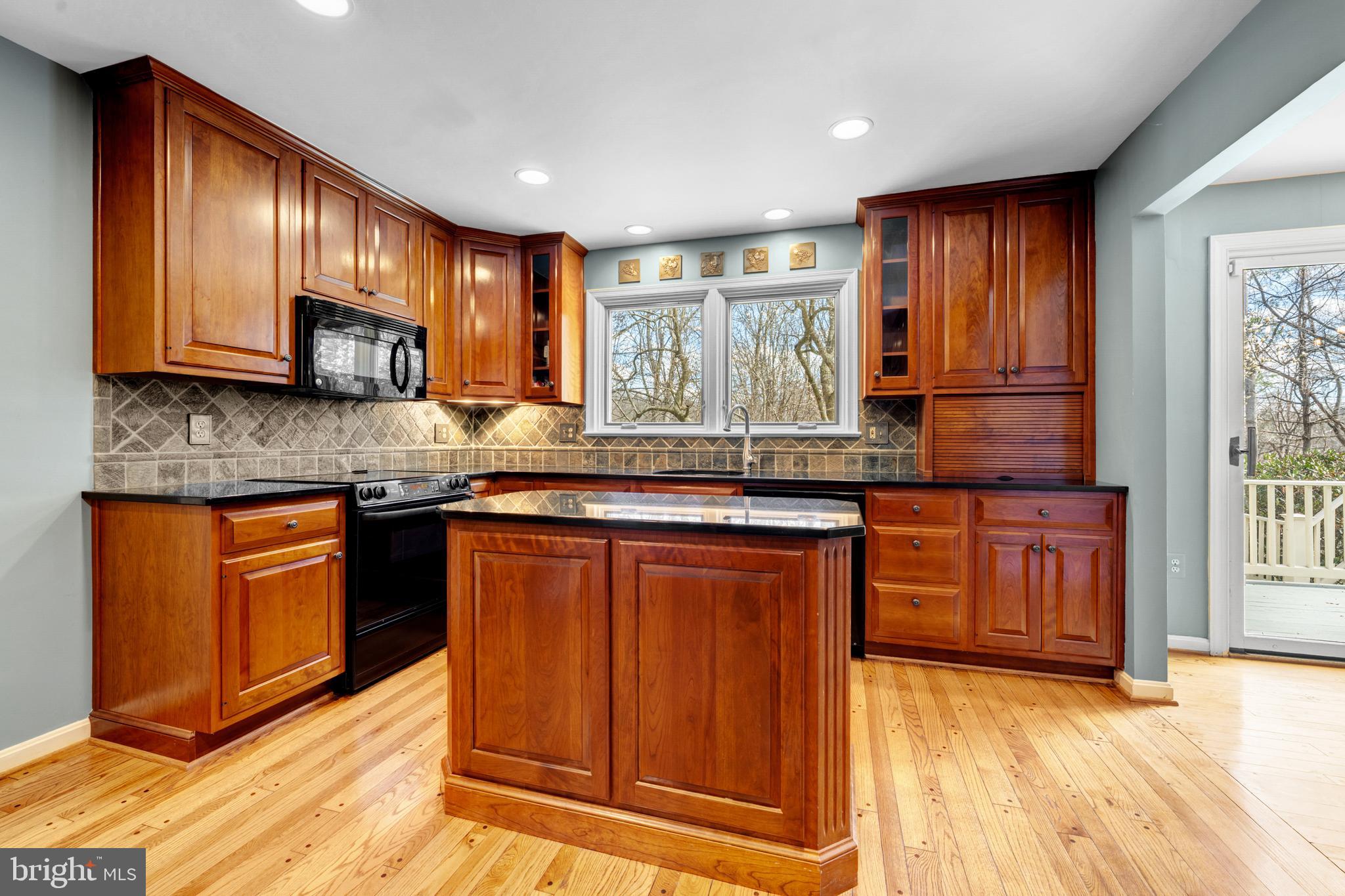 SADDLEBROOK ESTATES - Residential