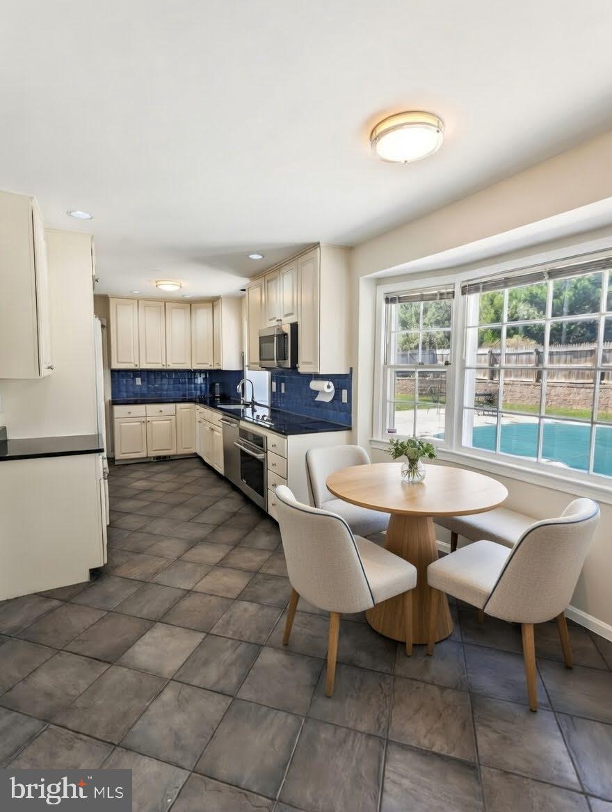 GREENWAY HEIGHTS - Residential