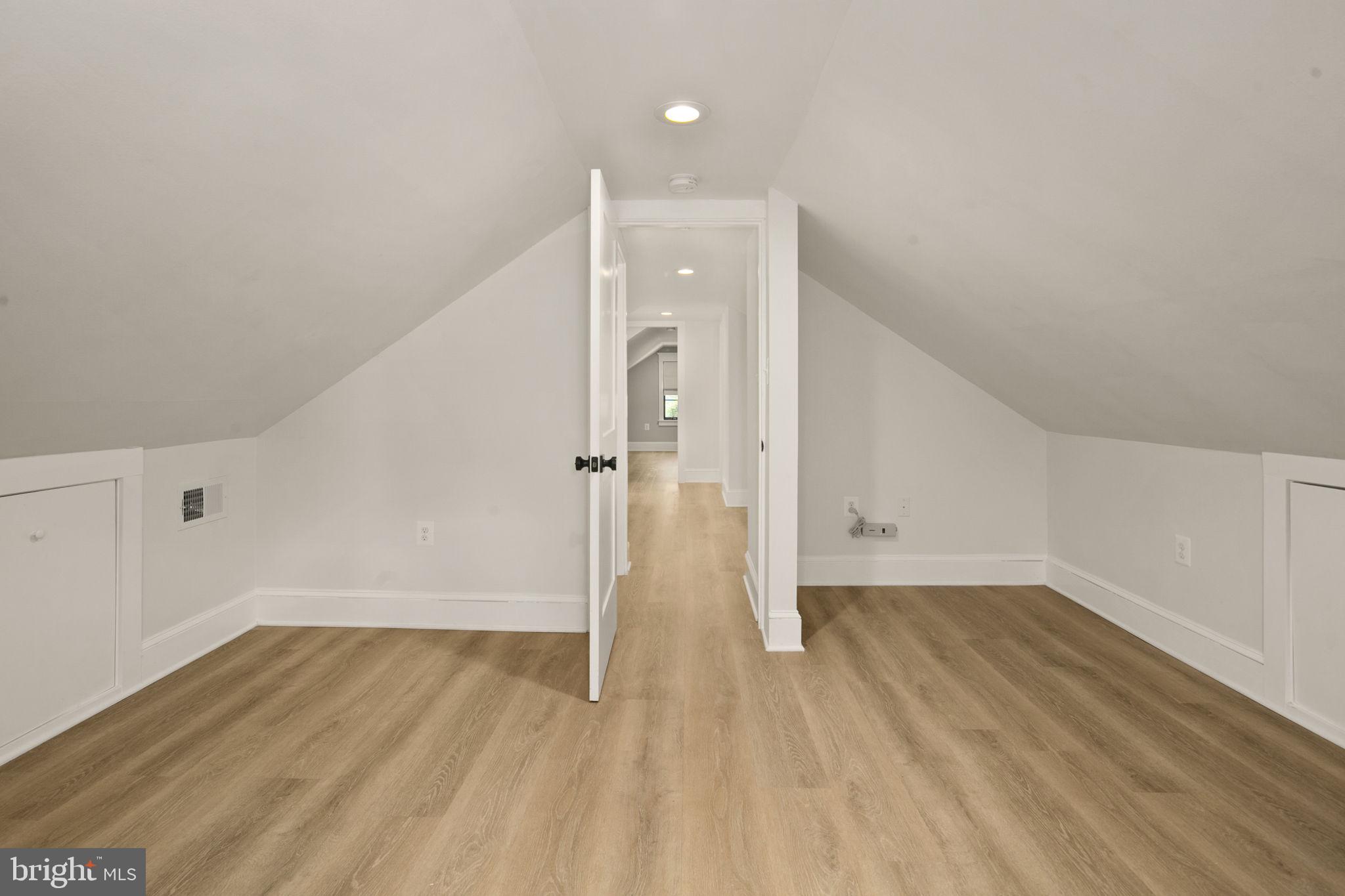 POPLAR HEIGHTS - Residential