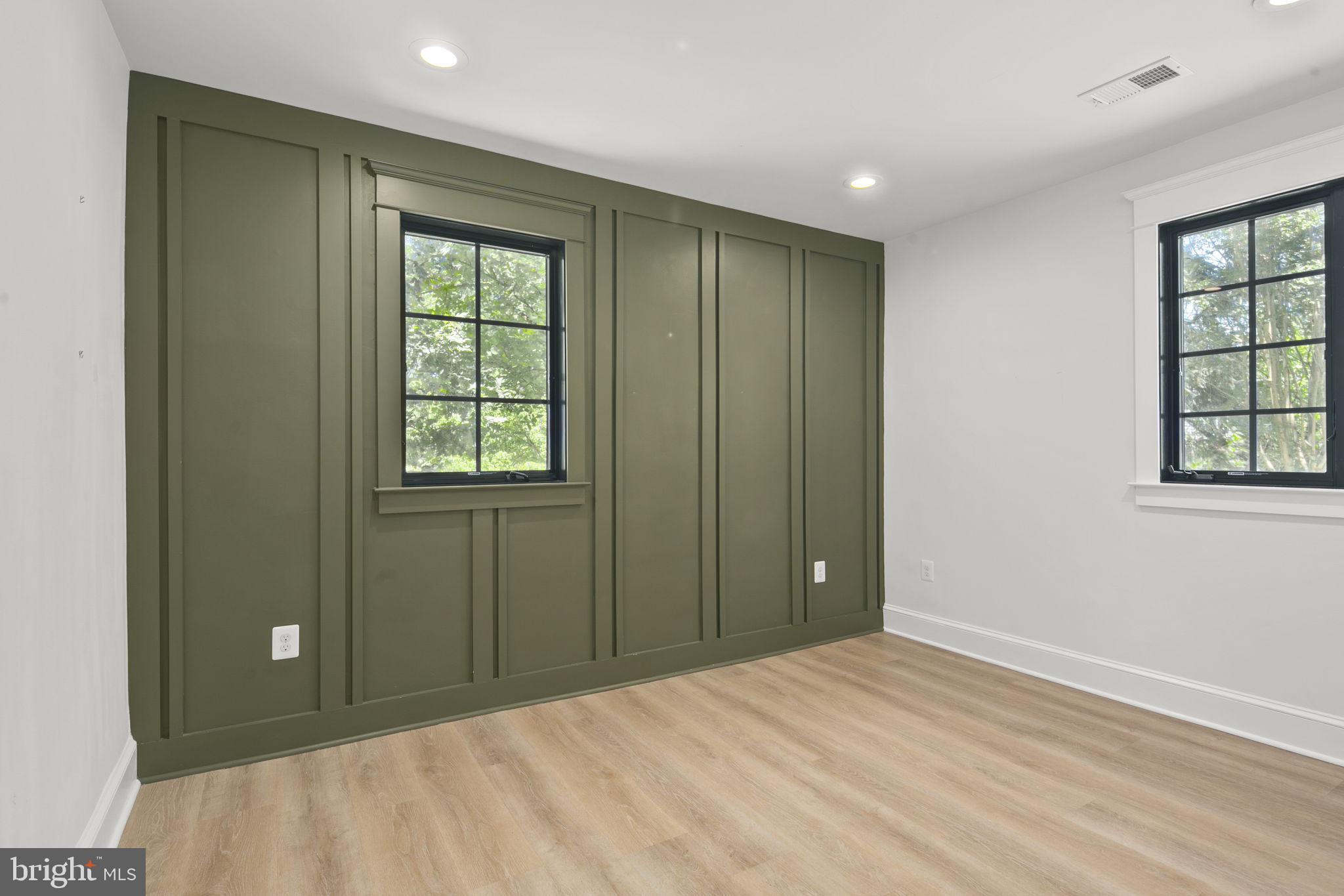 POPLAR HEIGHTS - Residential