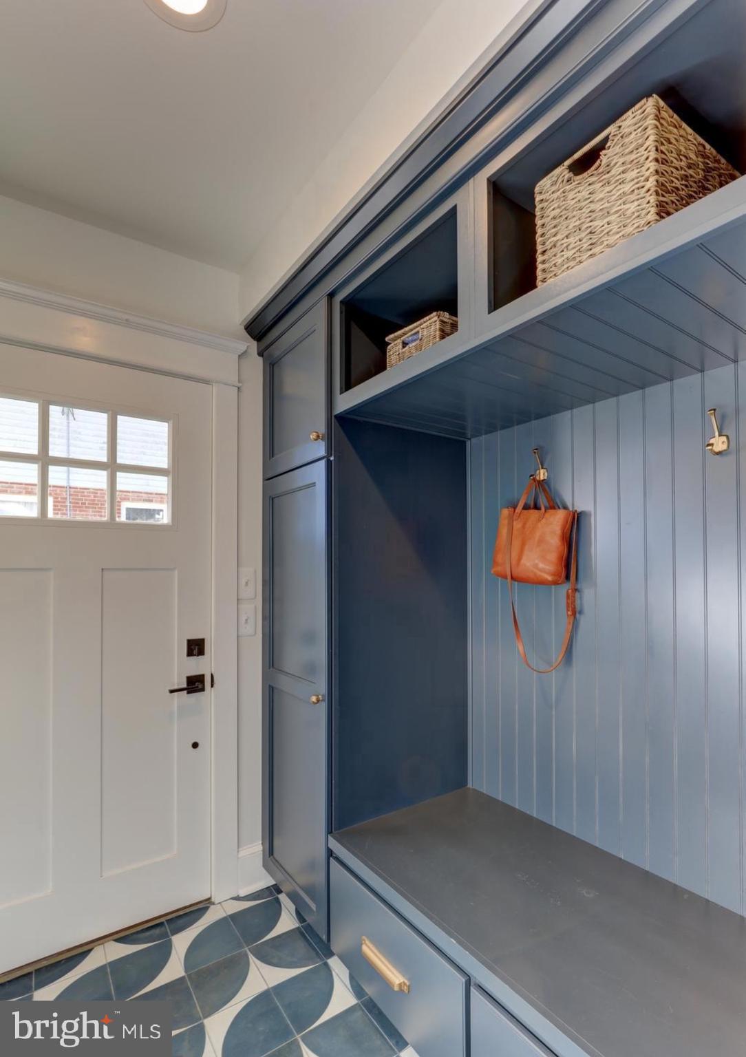 POPLAR HEIGHTS - Residential