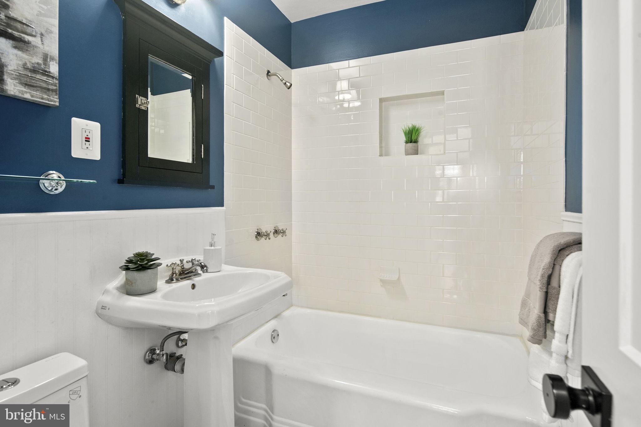 POPLAR HEIGHTS - Residential